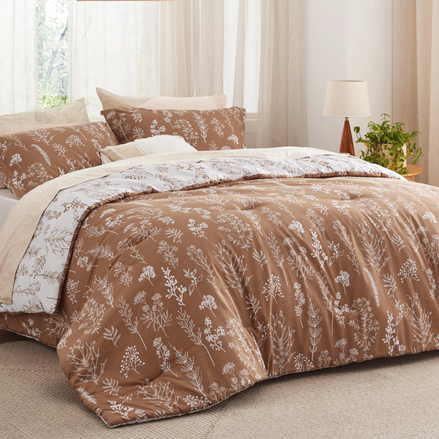 Reversible Floral Print Comforter Set