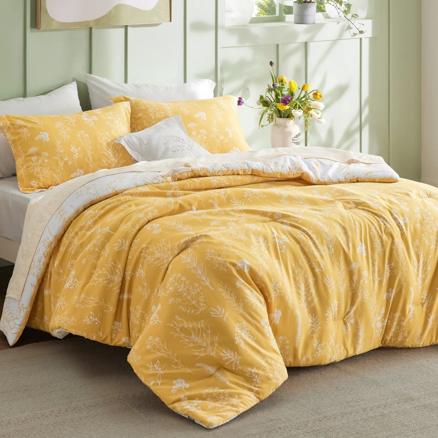 Reversible Floral Print Comforter Set