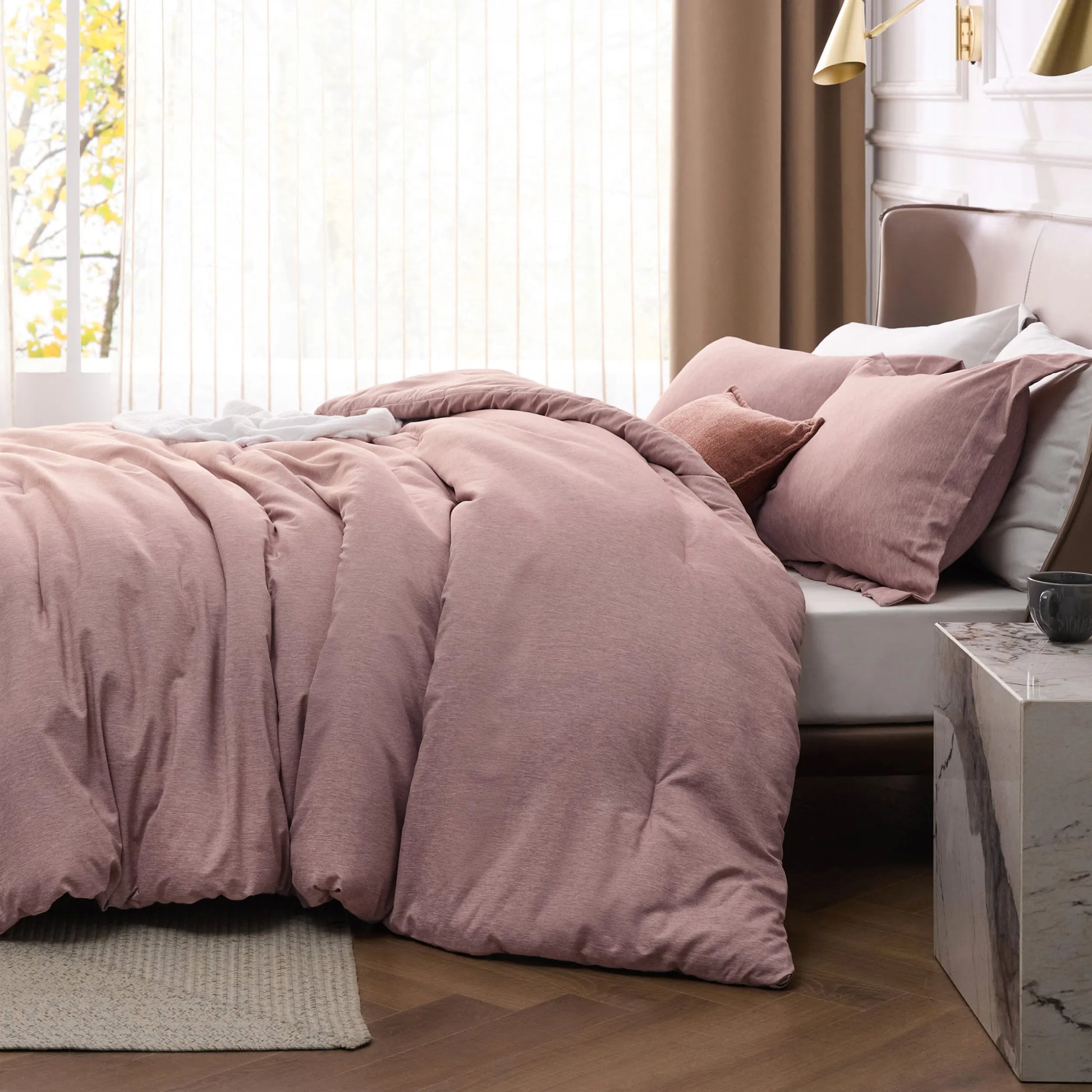 Cationic dye comforter set in dusty rose with subtle dual-tone texture, 100gsm.