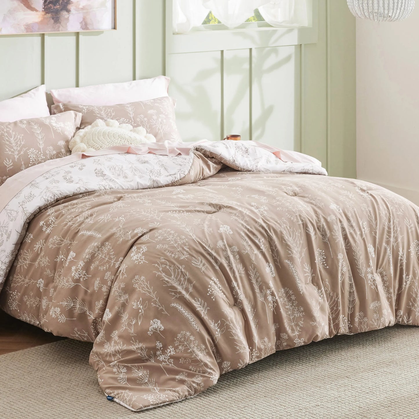 Reversible Floral Print Comforter Set