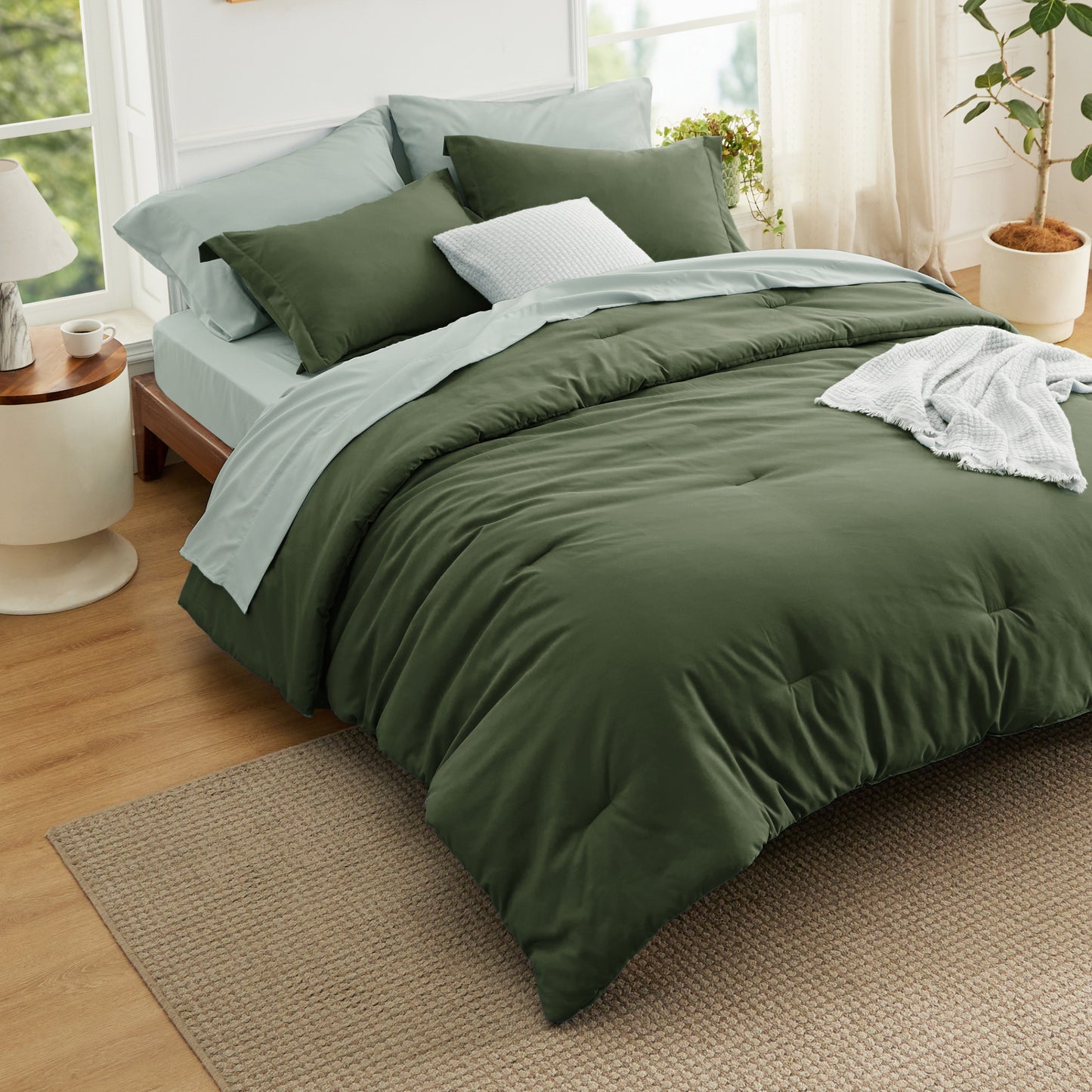 Dual-Tone Bed-in-a-Bag