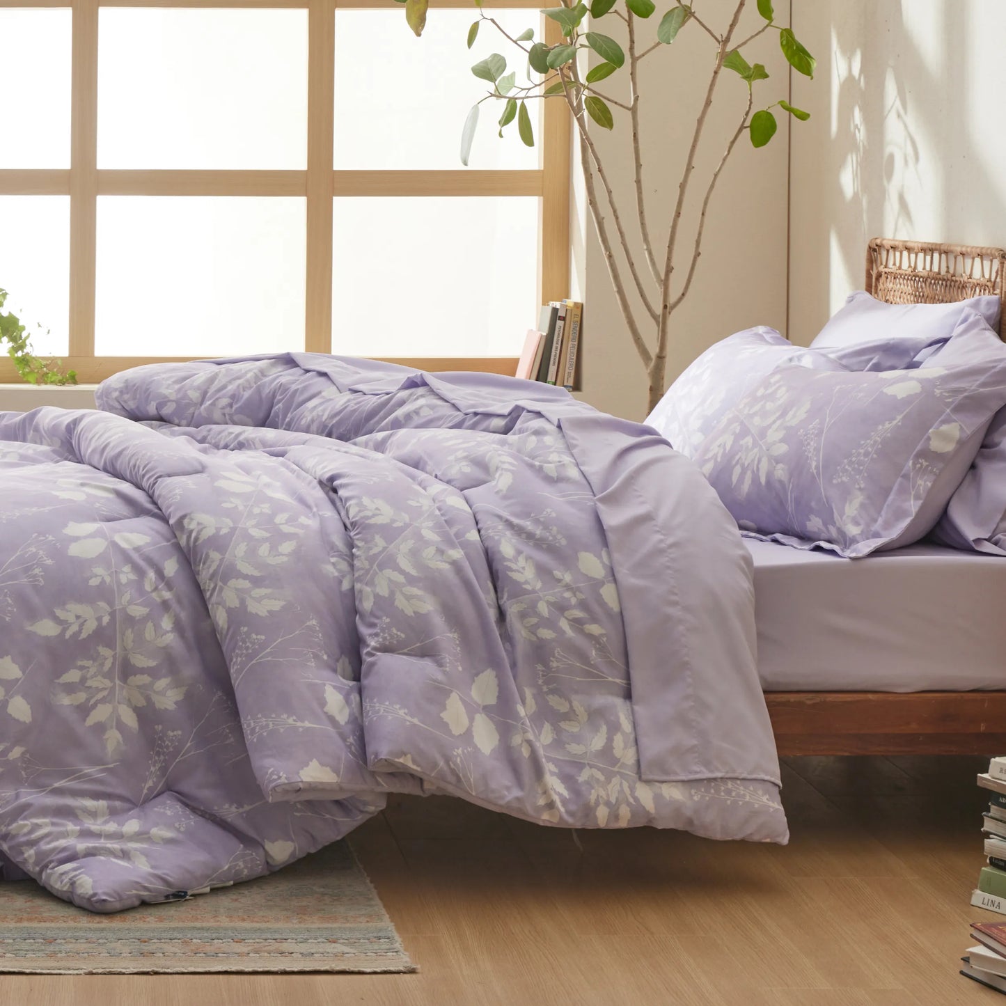 Elegant Floral Comforter Sets