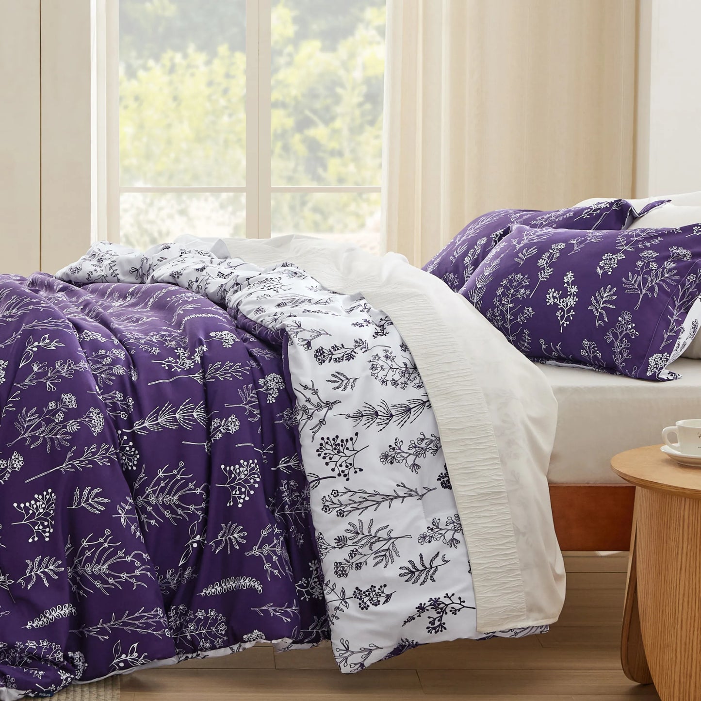 Reversible Floral Print Comforter Set