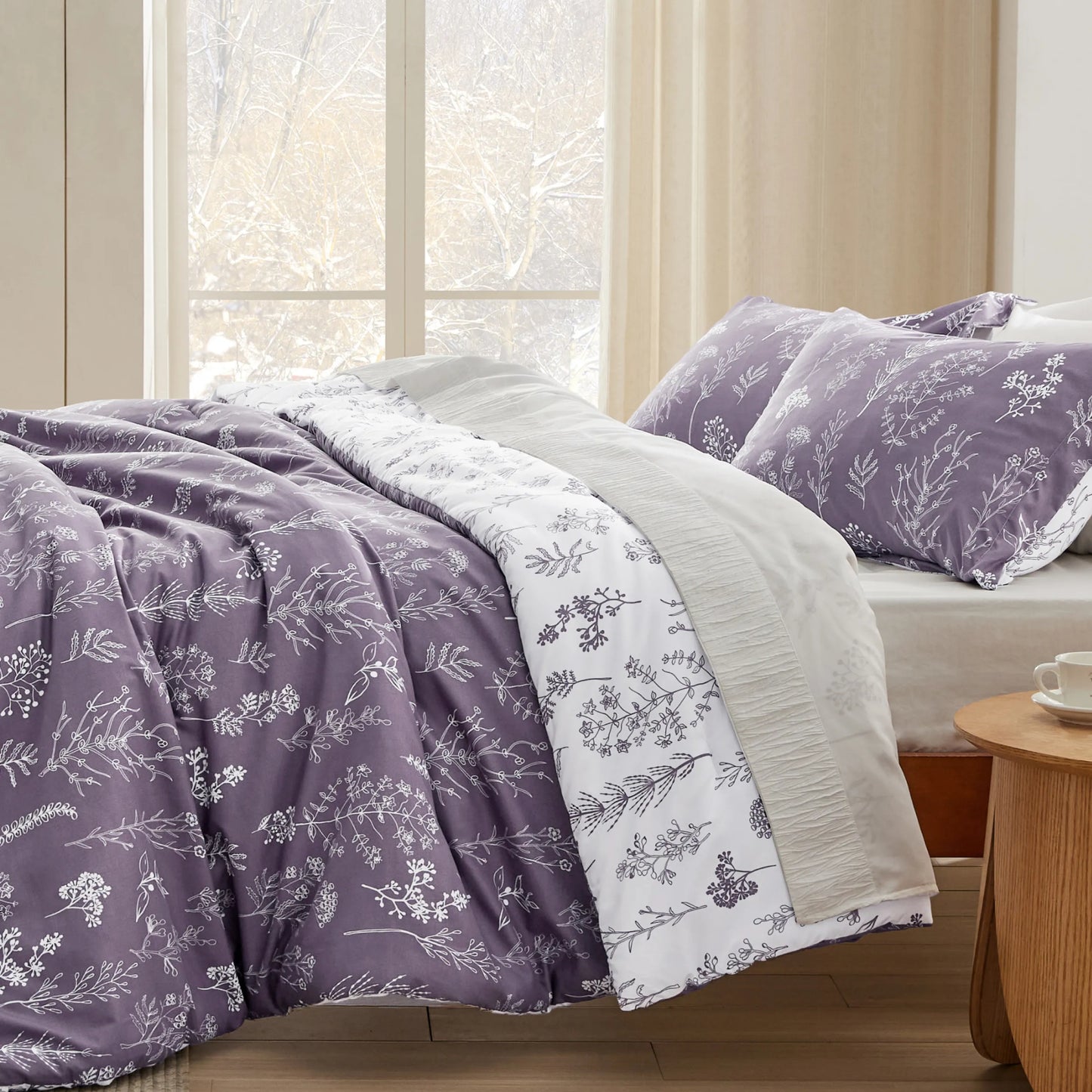 Reversible Floral Print Comforter Set