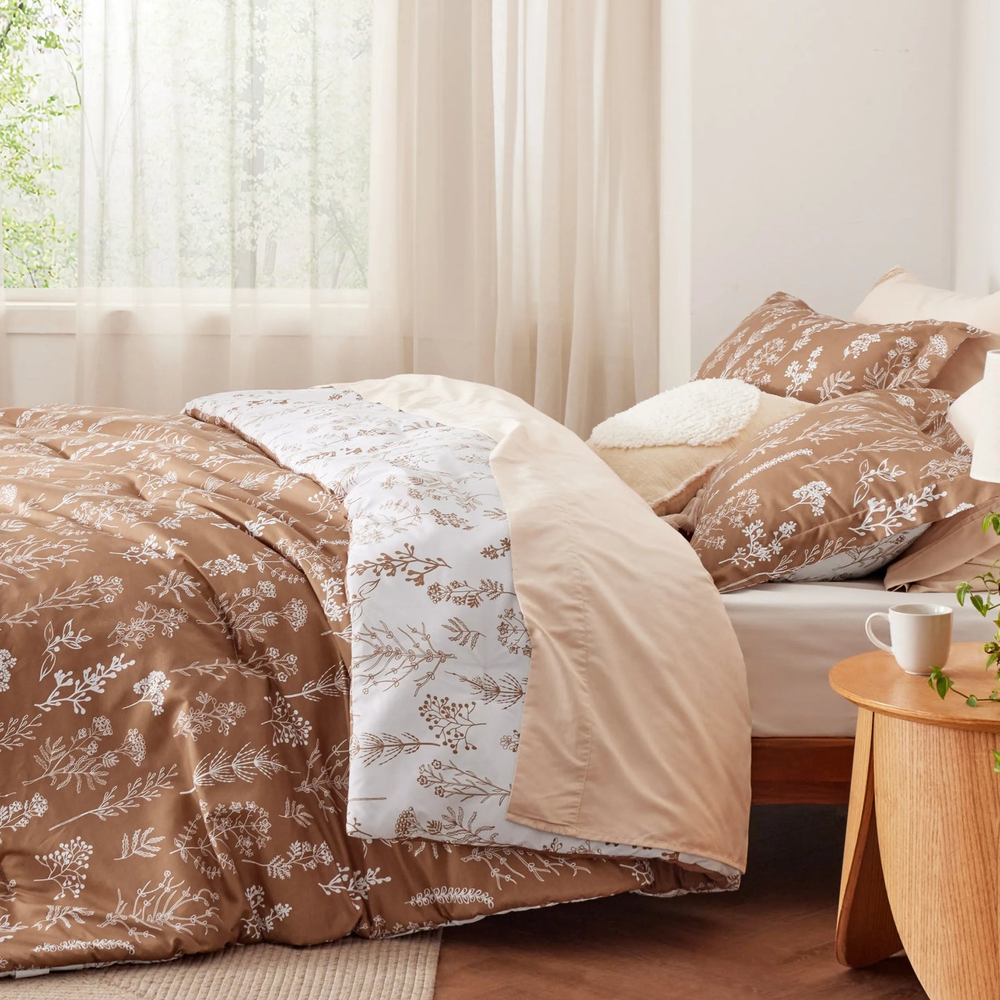 Reversible Floral Print Comforter Set