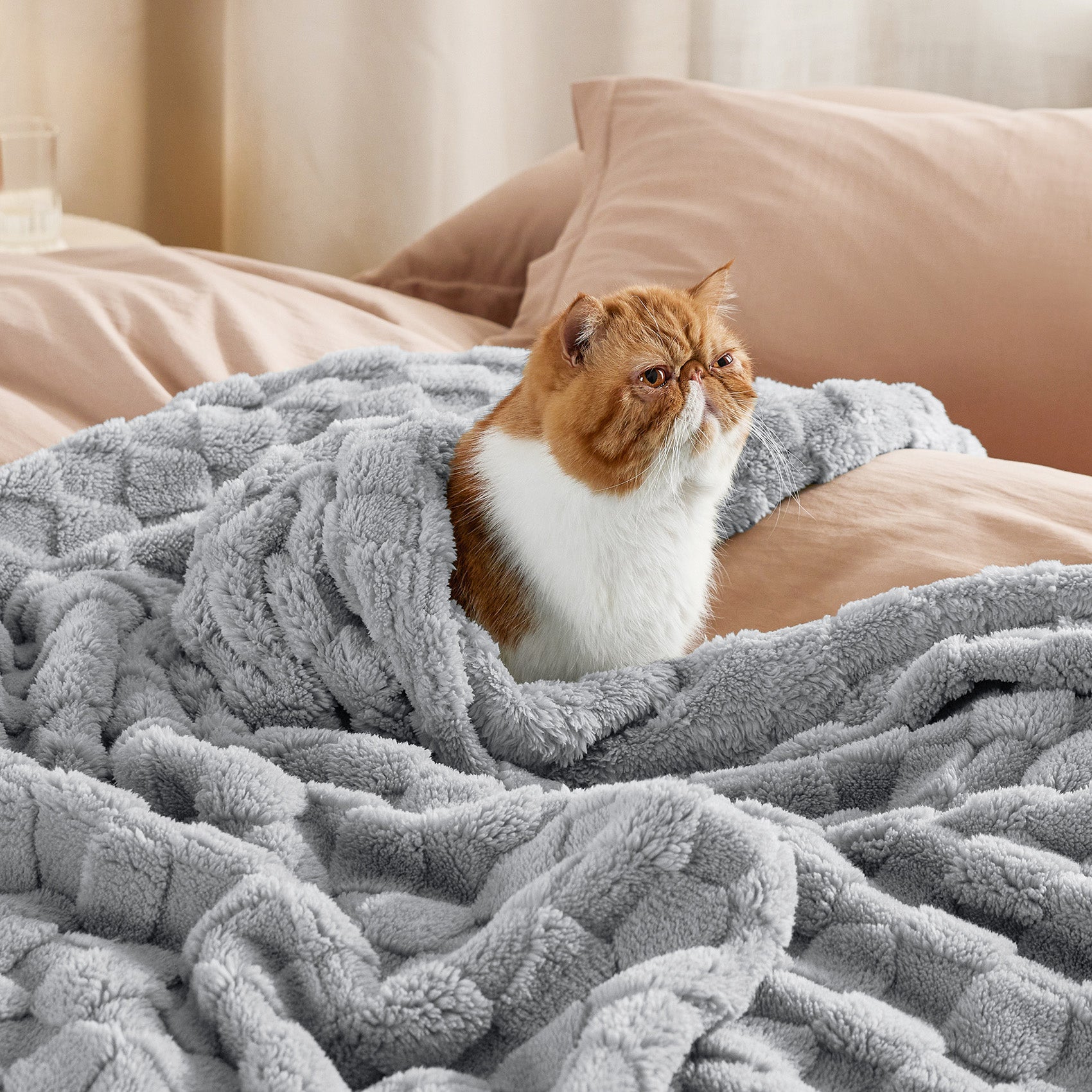 Jacquard Sherpa Blanket | Soft & Cozy Bedding – Bedsure