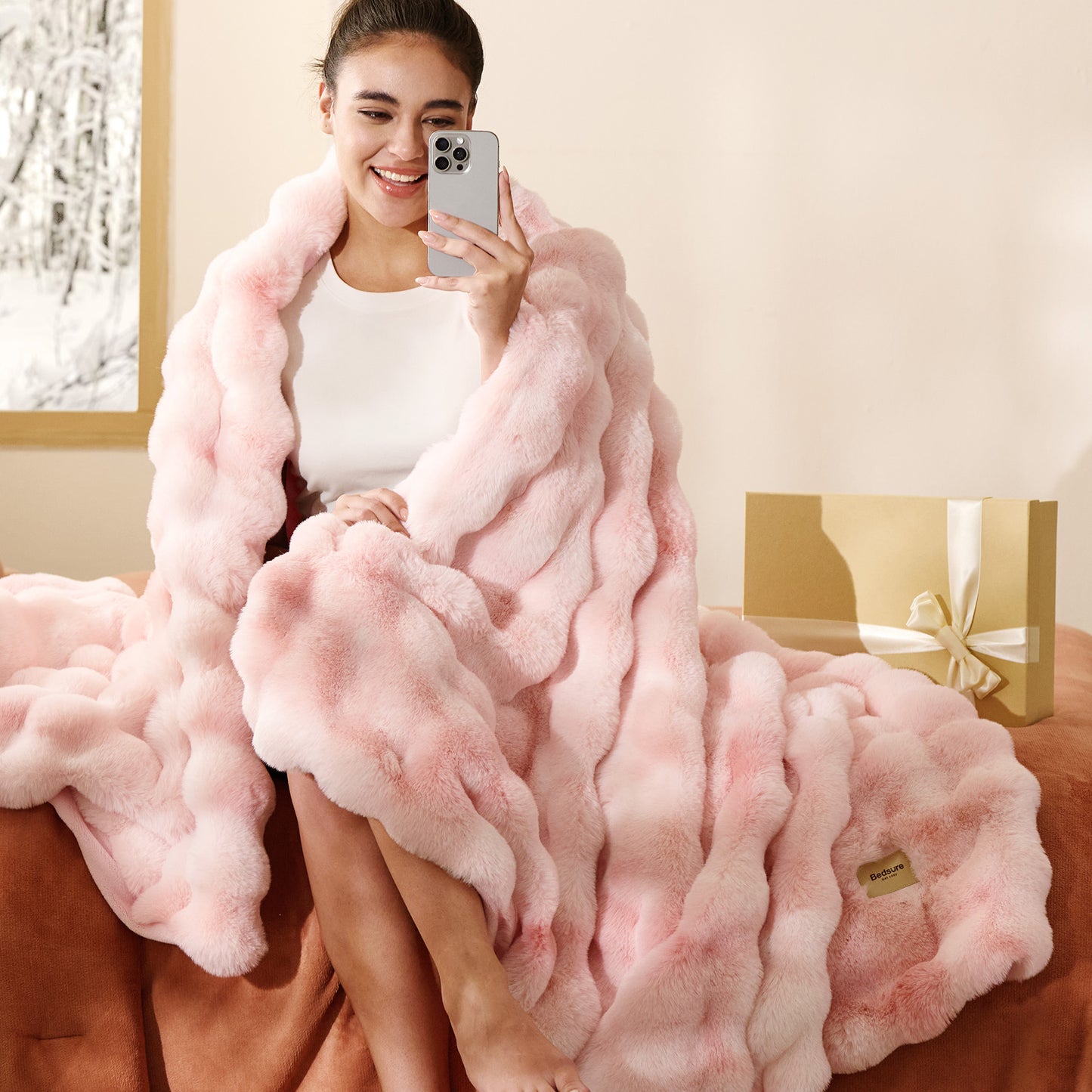 GentleSoft™ Bubble Faux Fur Blanket ( )
