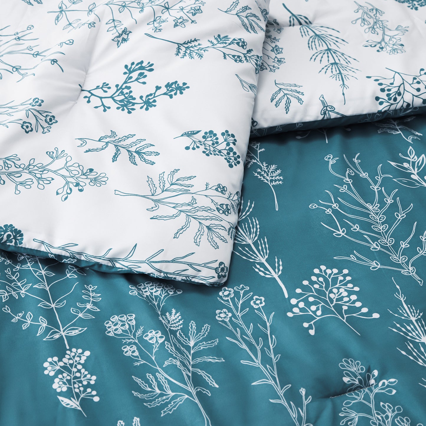 GentleSoft™ Floral Comforter Set