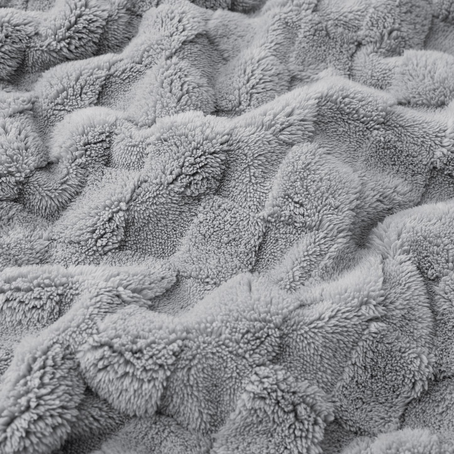 GentleSoft™ Jacquard Shaggy Sherpa Blanket