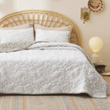 Scrollwork Quilt Set