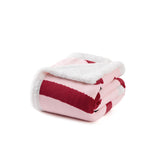 Marilyn Monroe™ Sherpa Blanket Wavy Pink