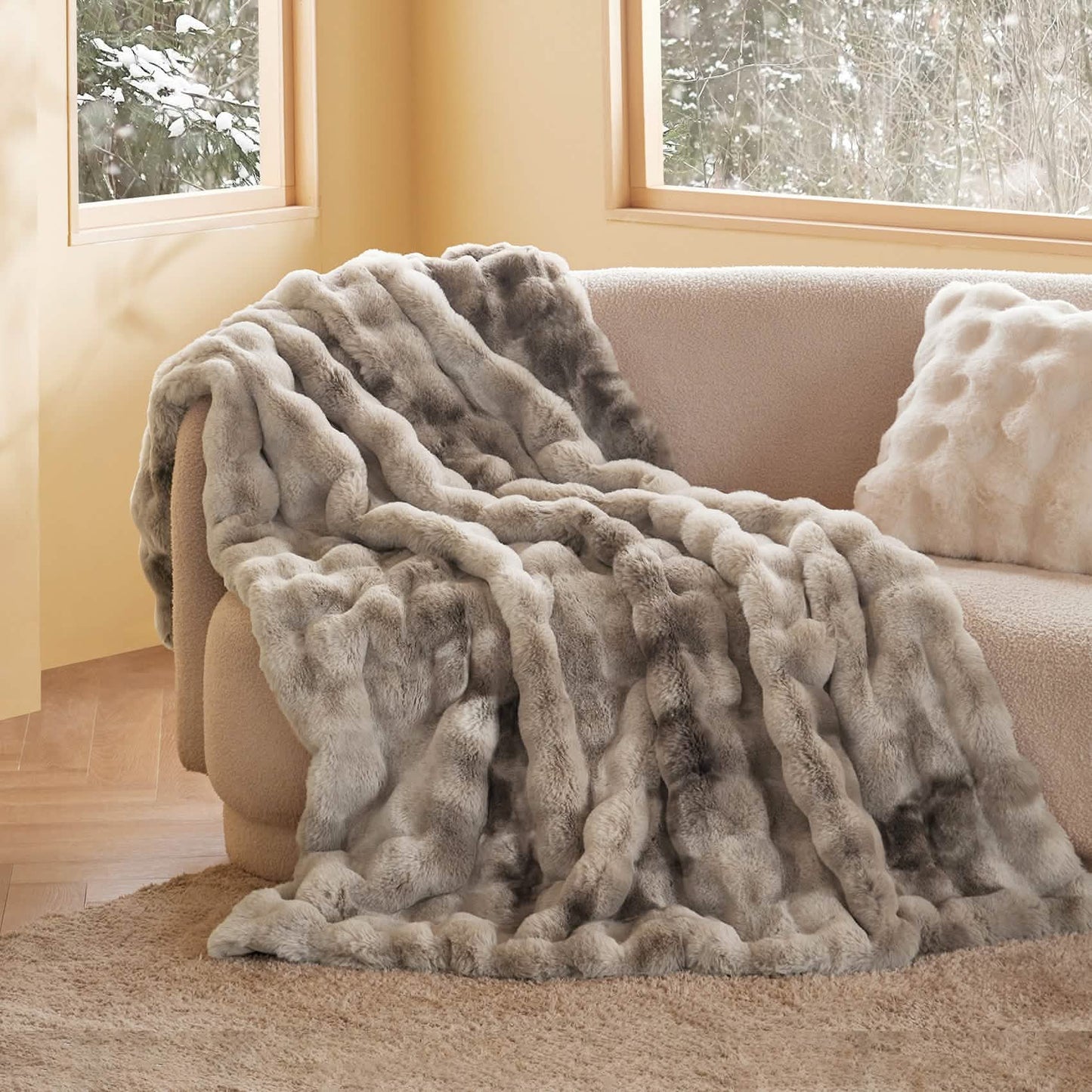 Bubble Faux Fur Blanket