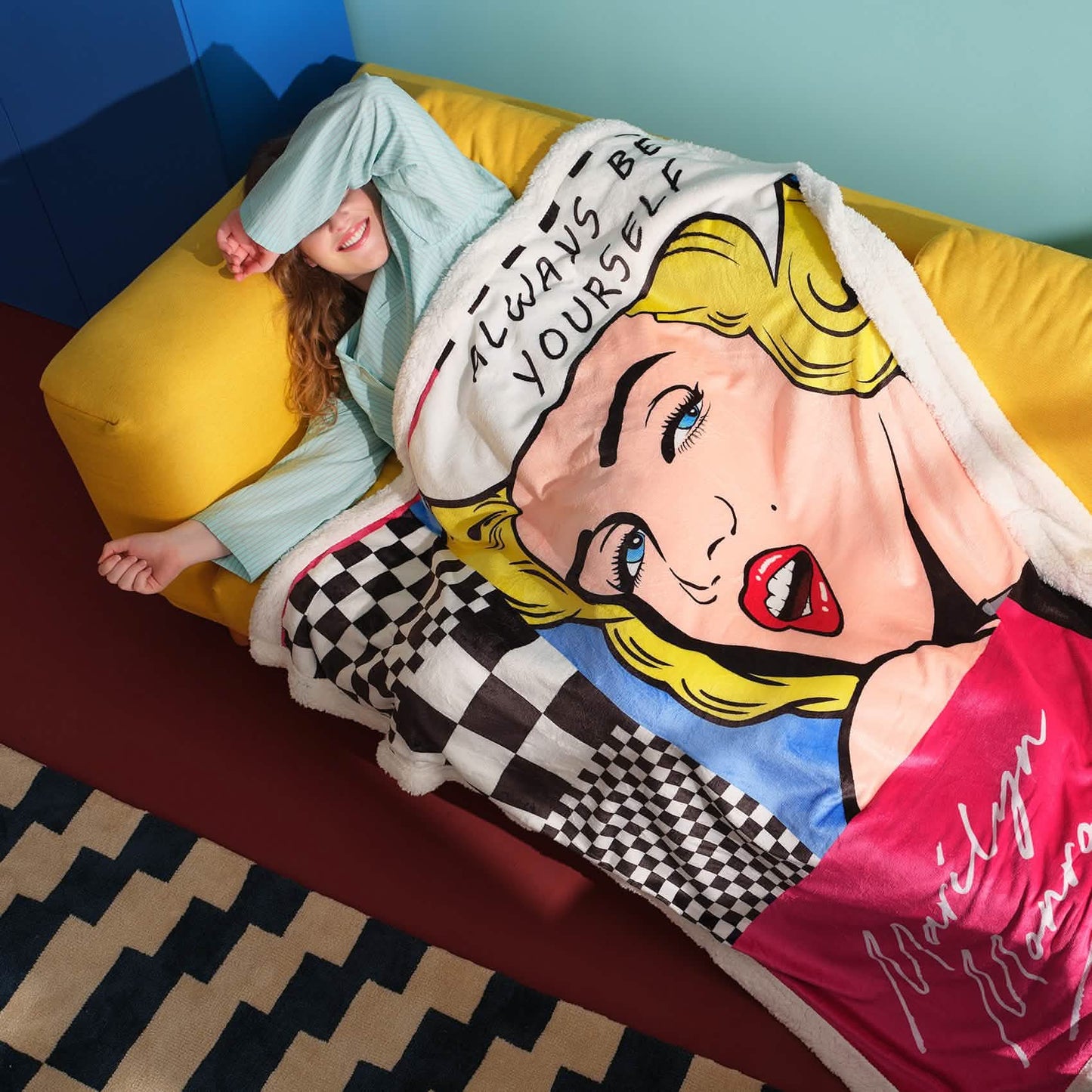 Marilyn Monroe™ Sherpa Blanket