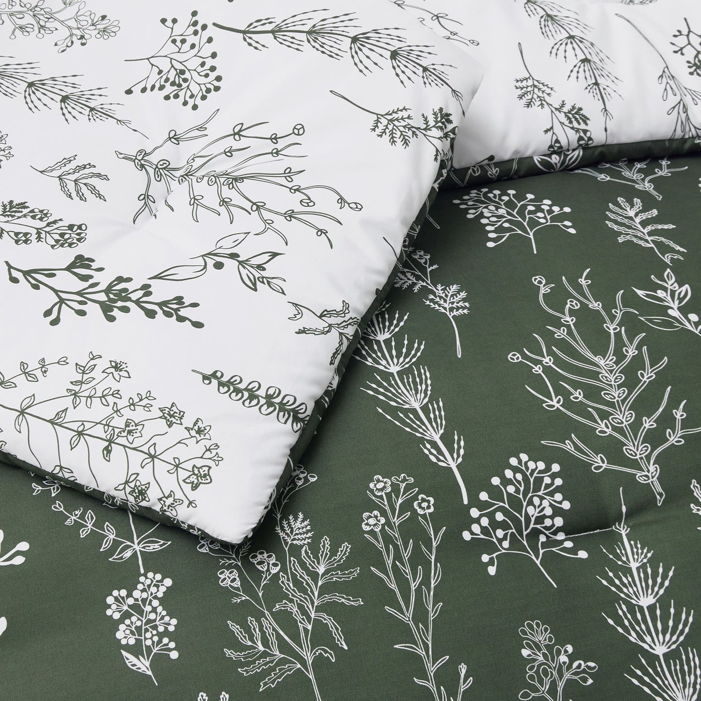 GentleSoft™ Floral Comforter Set