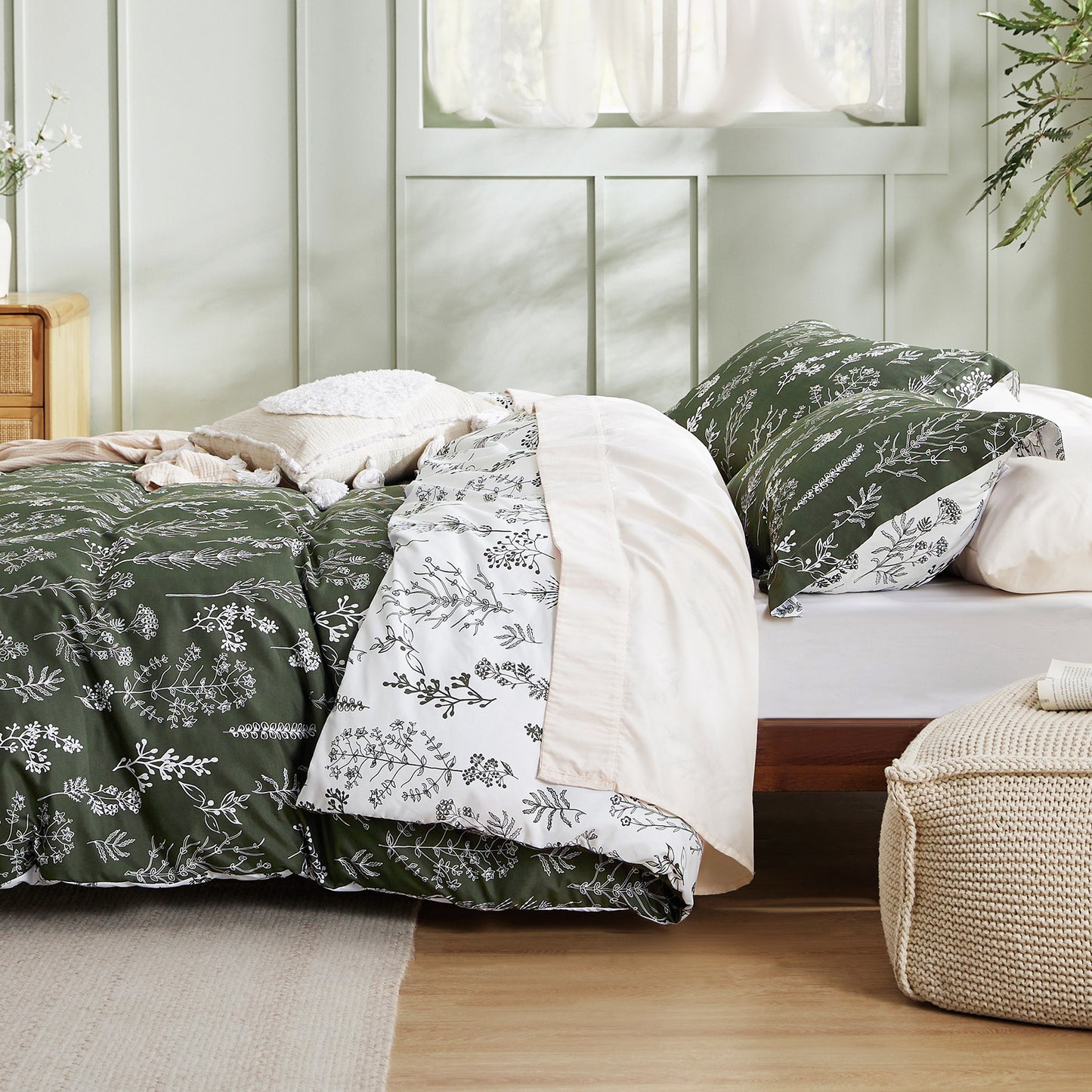 GentleSoft™ Floral Comforter Set