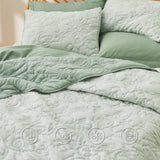 Scrollwork Quilt Set