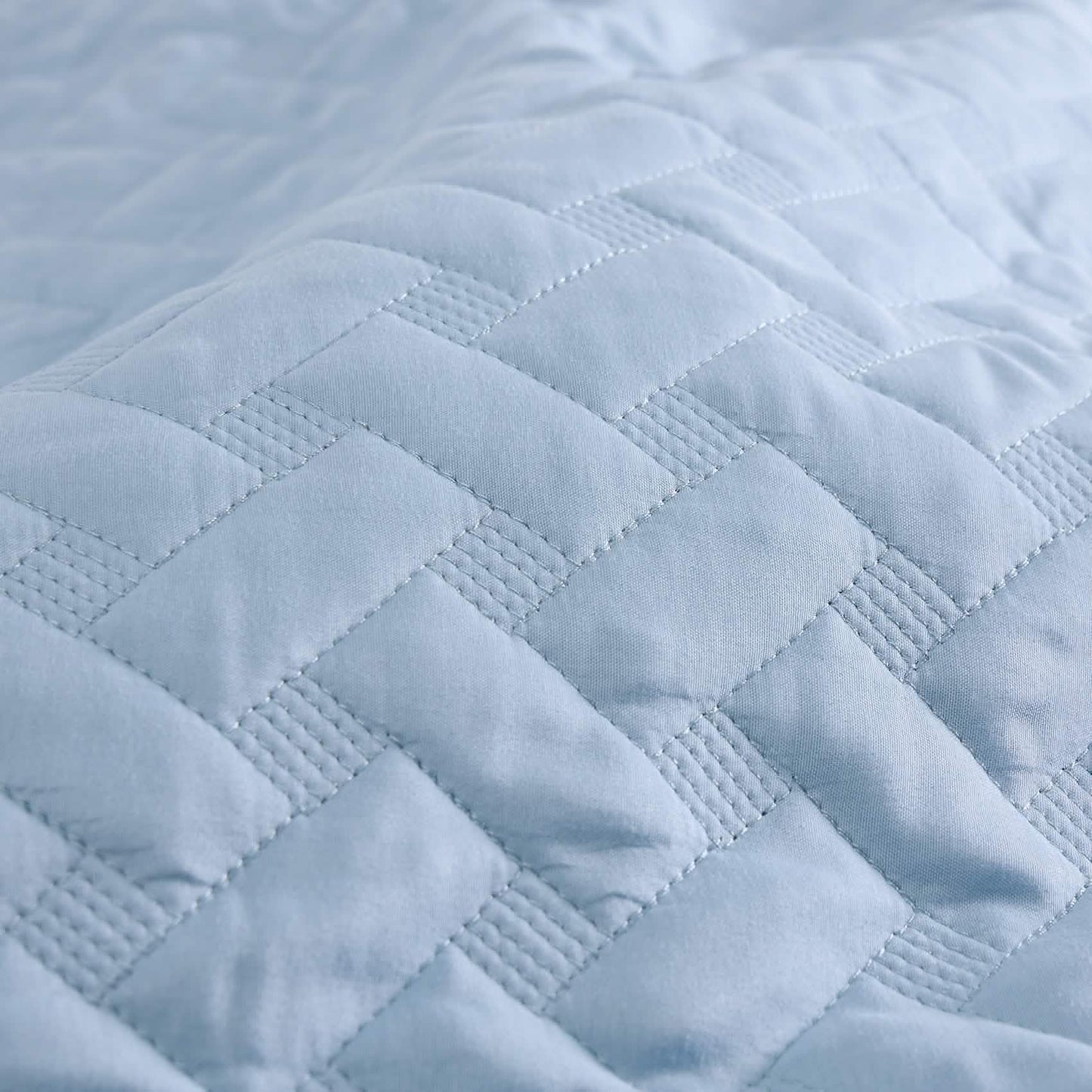 Basket-weave Quilt Set