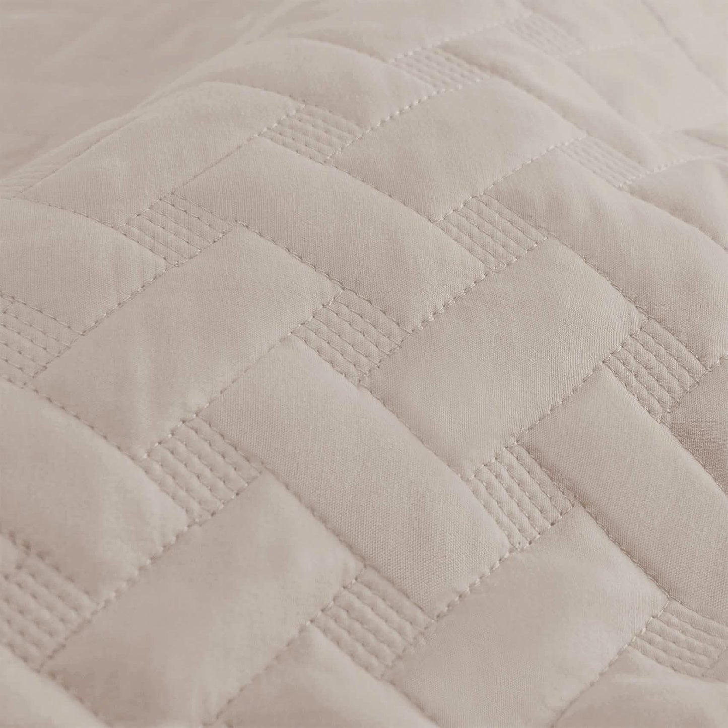 Basket-weave Quilt Set