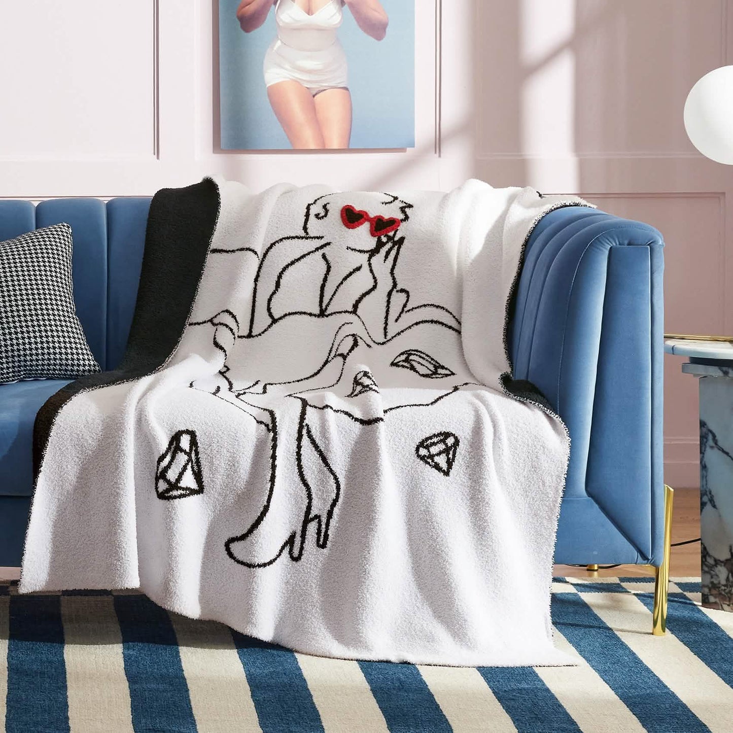 Marilyn Monroe™Feather Yarn Knitted Blanket Dancing Diamonds