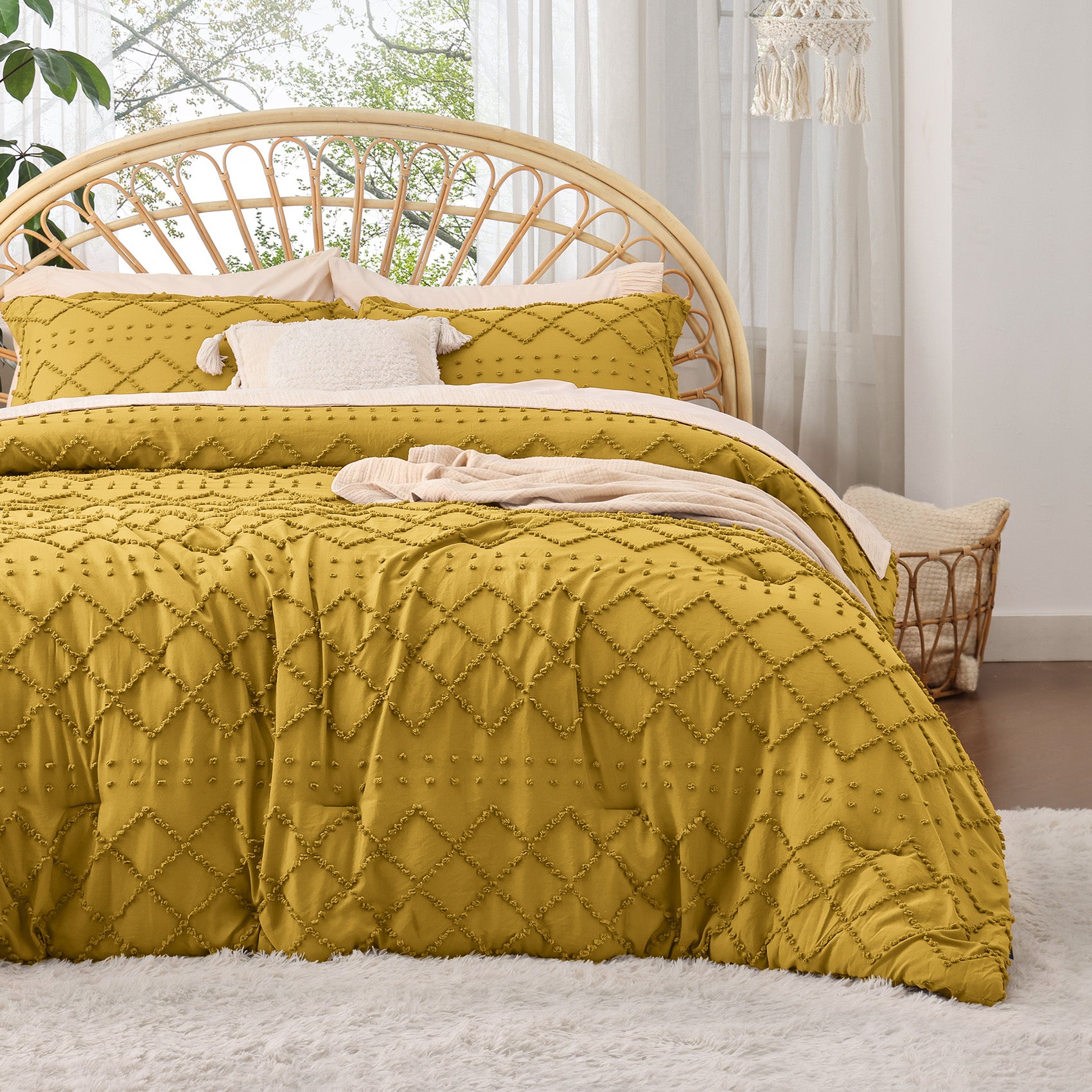 Boho Tufted Embroidery Comforter Set