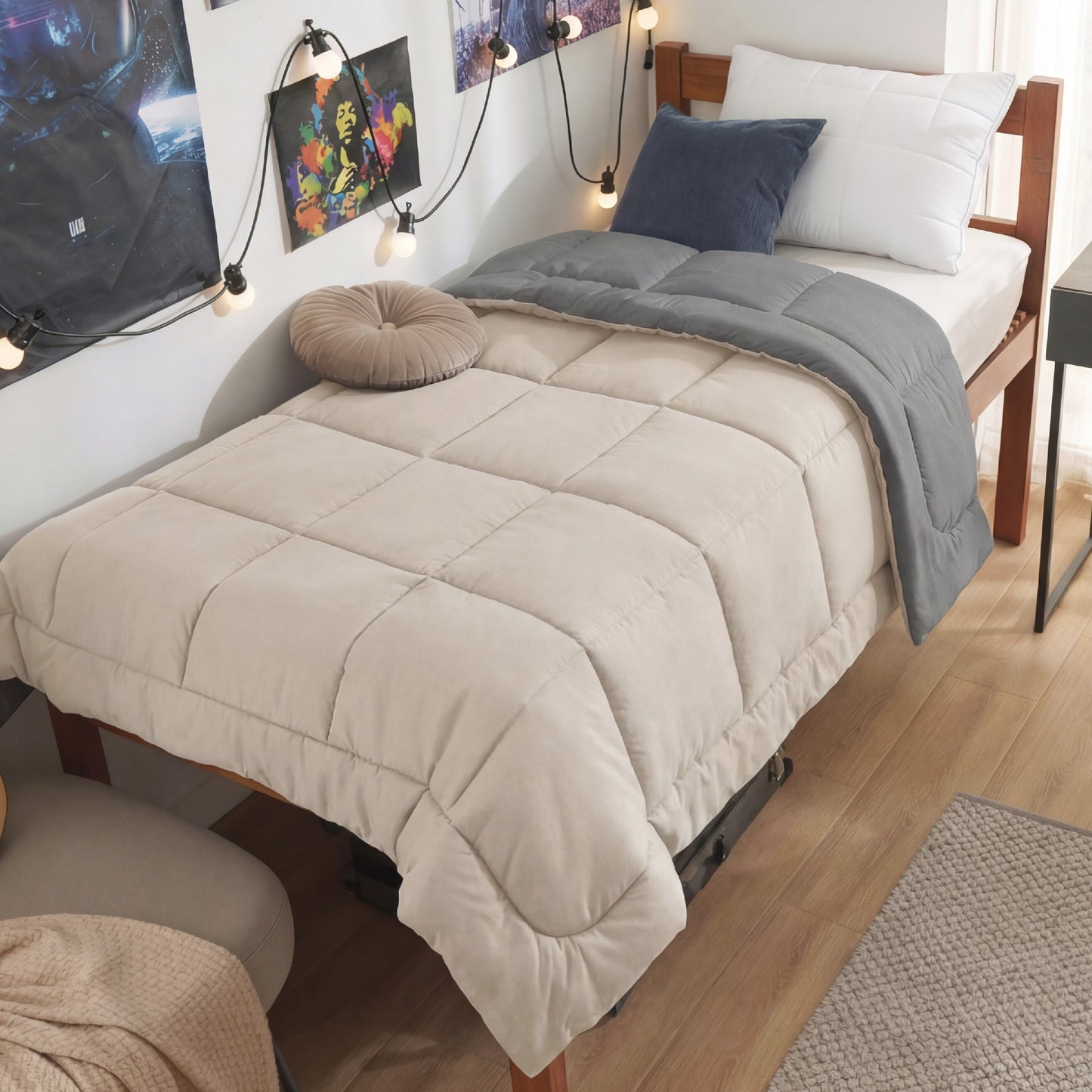 Down-Alternative Comforter