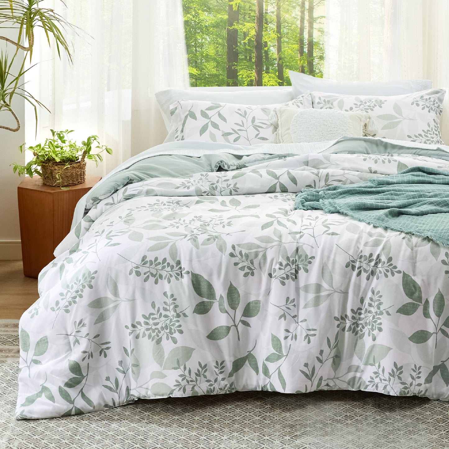 Retro Botanical Comforter Set