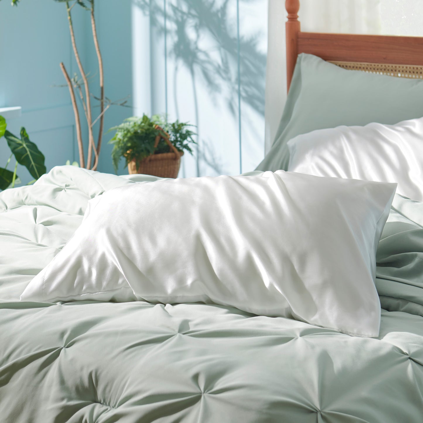 GentleSoft™ Solid Satin Pillowcase