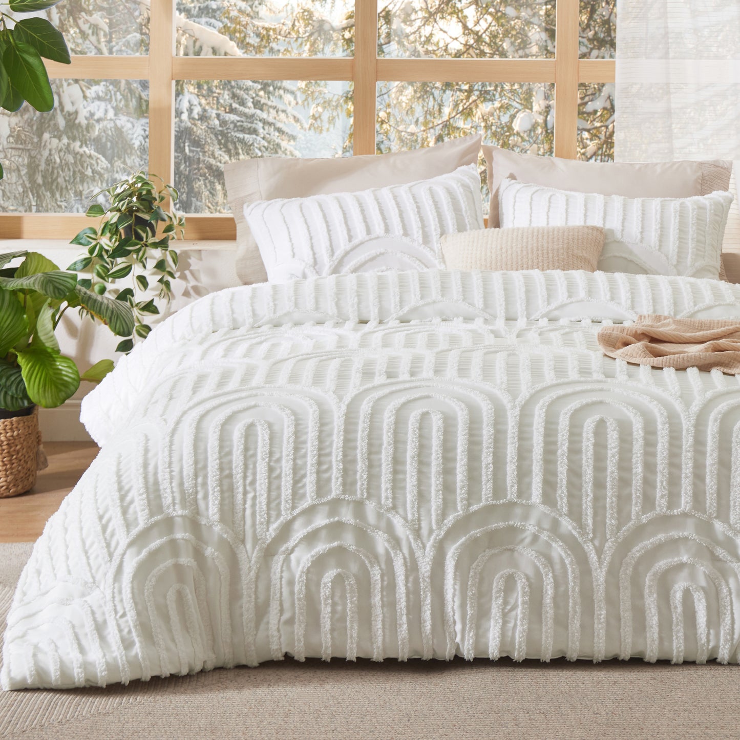 Fluffy Arch Tufted Comforter Set