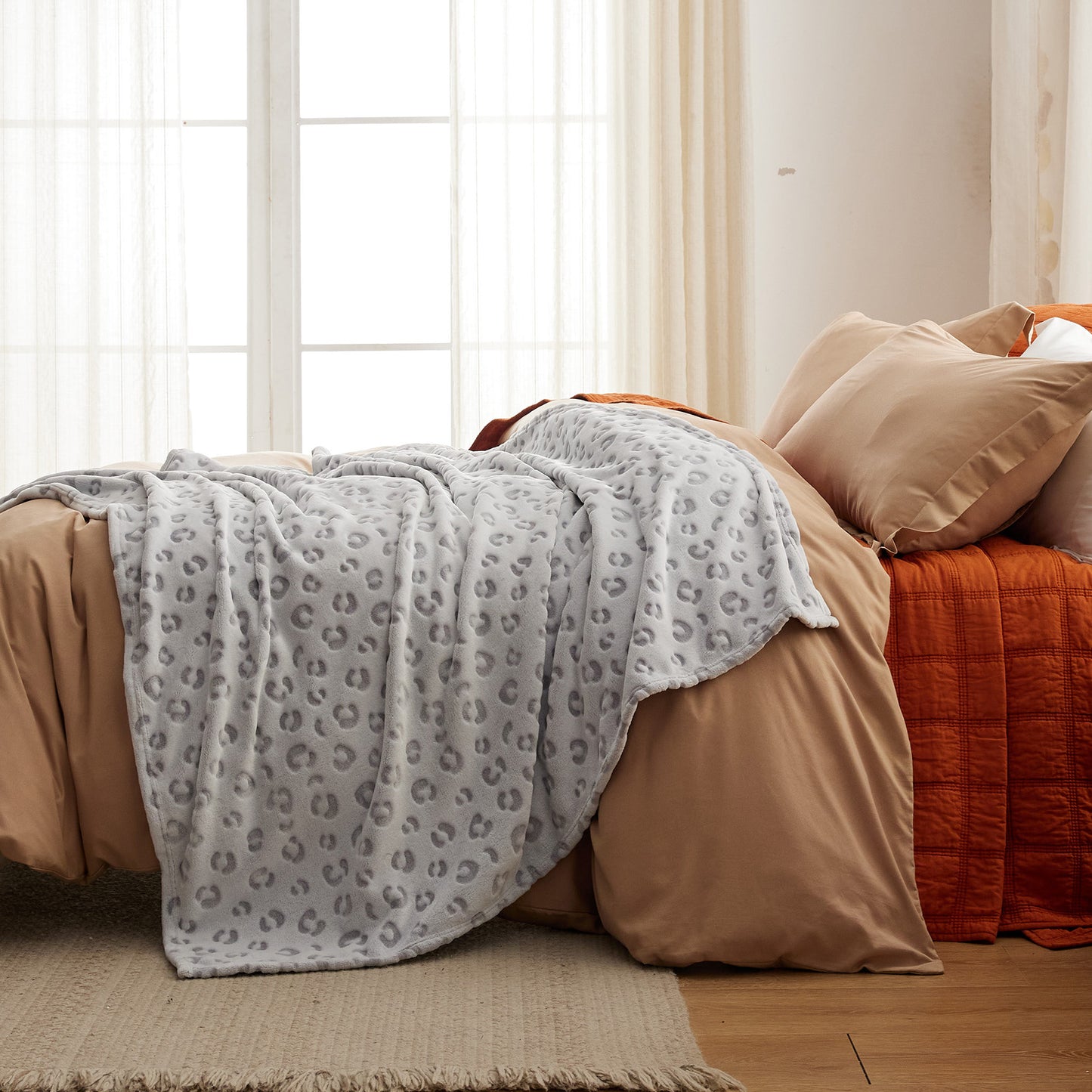 Arch Shaggy Sherpa Fleece Blanket