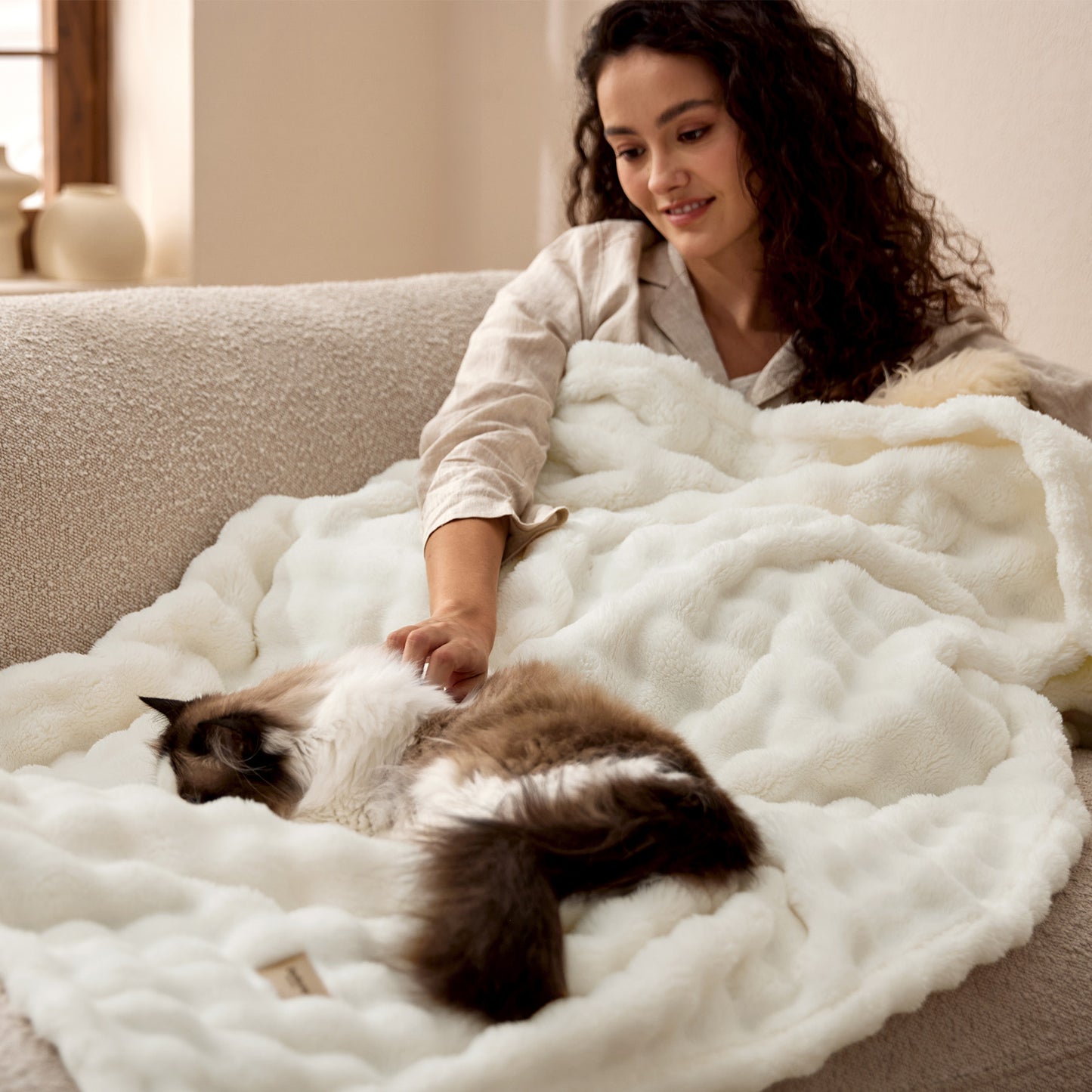 GentleSoft® Cloud Bubble Blanket