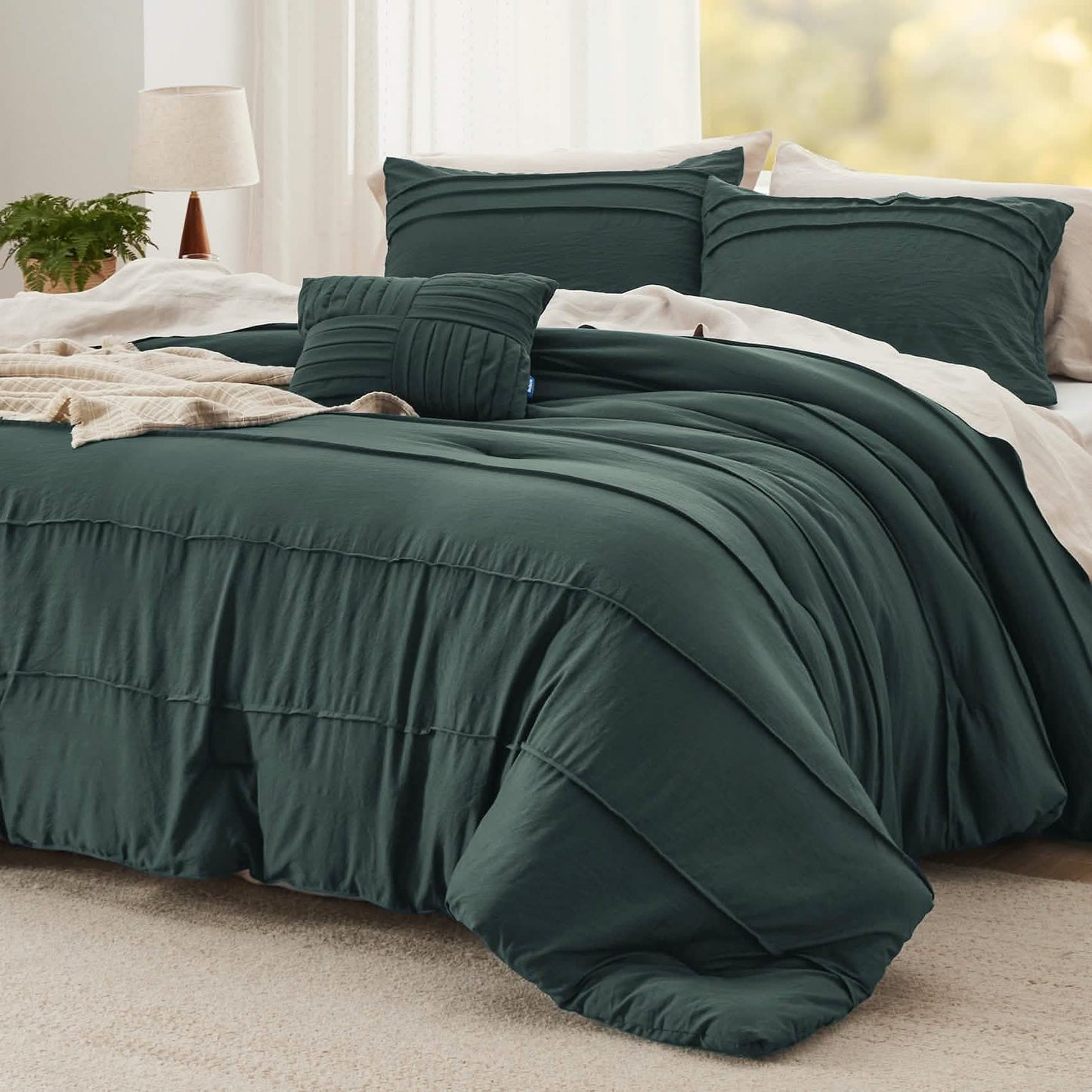 Pinch Pleat Comforter Set