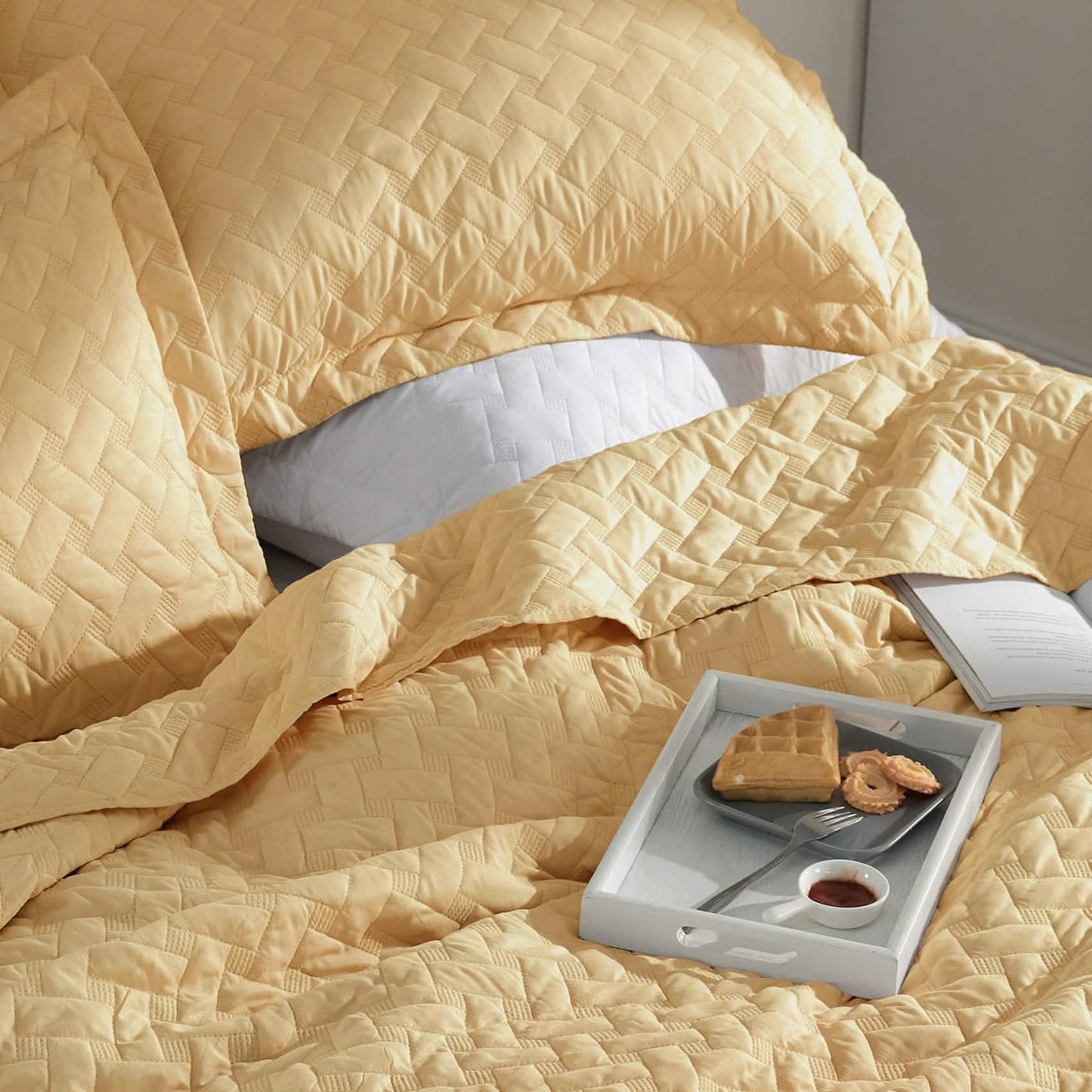 Basket-weave Quilt Set