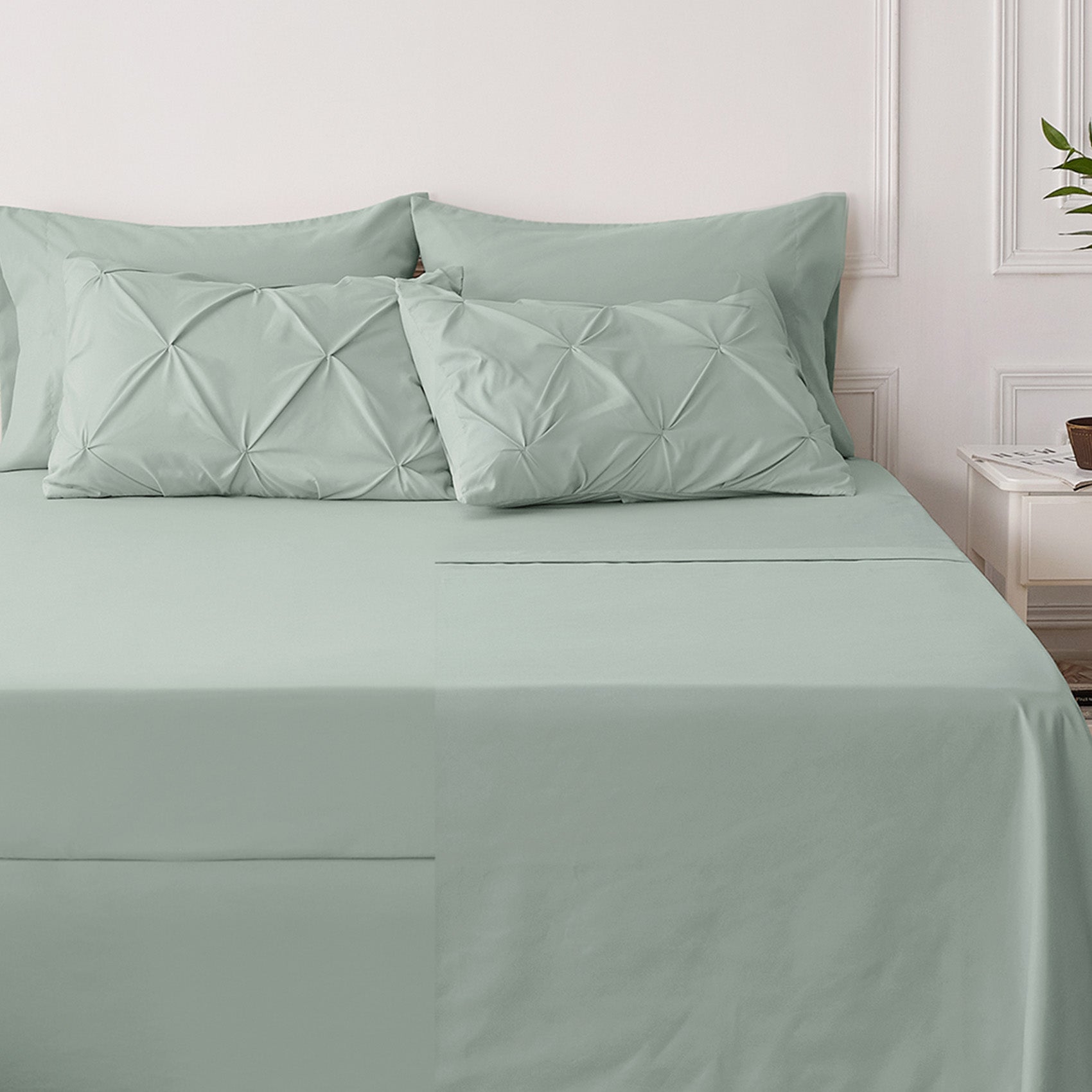 Spring Bedding Pintuck Comforter Sets