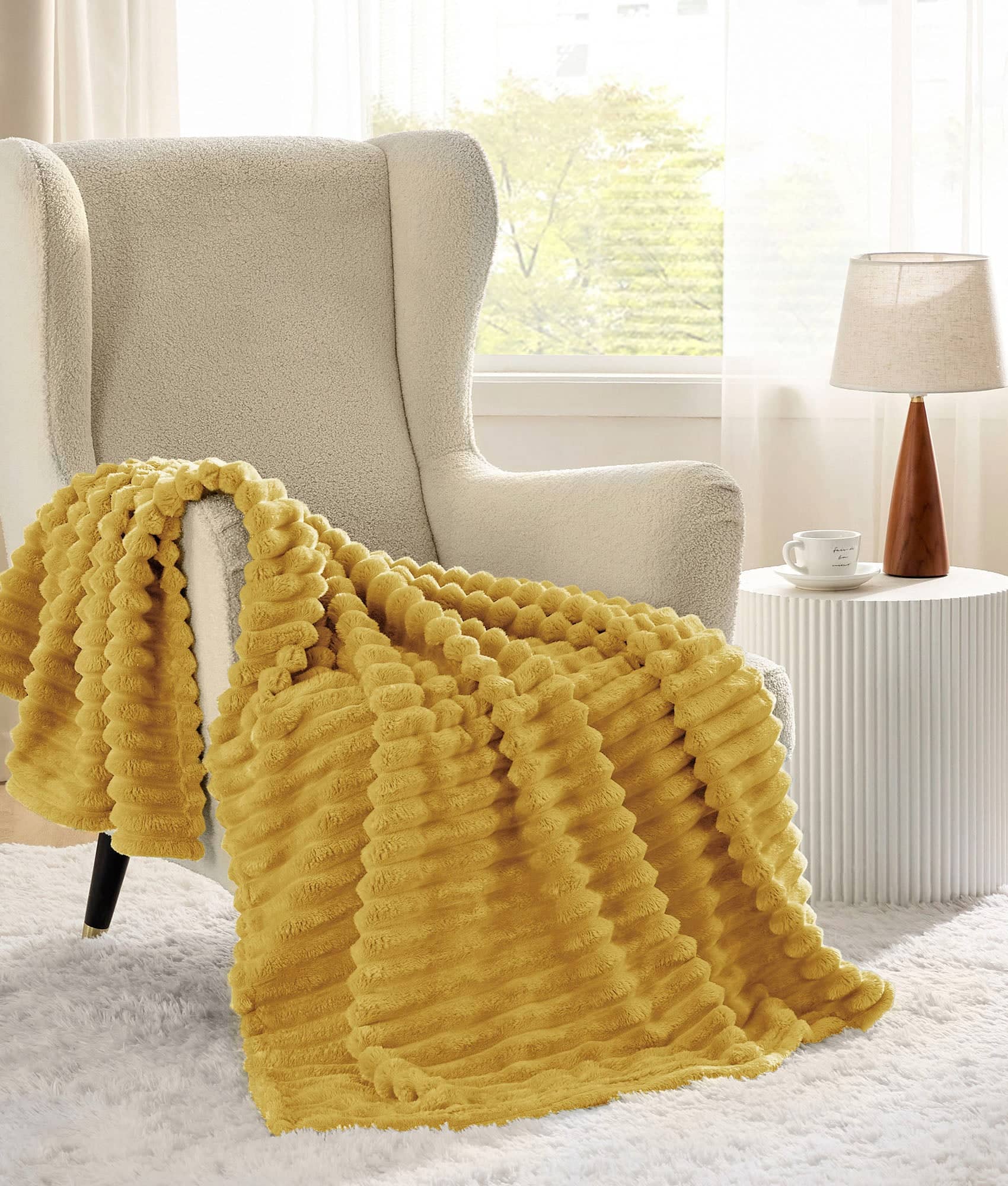 Bedsure Sherpa and Fleece Reversable Blanket Bedsure Home