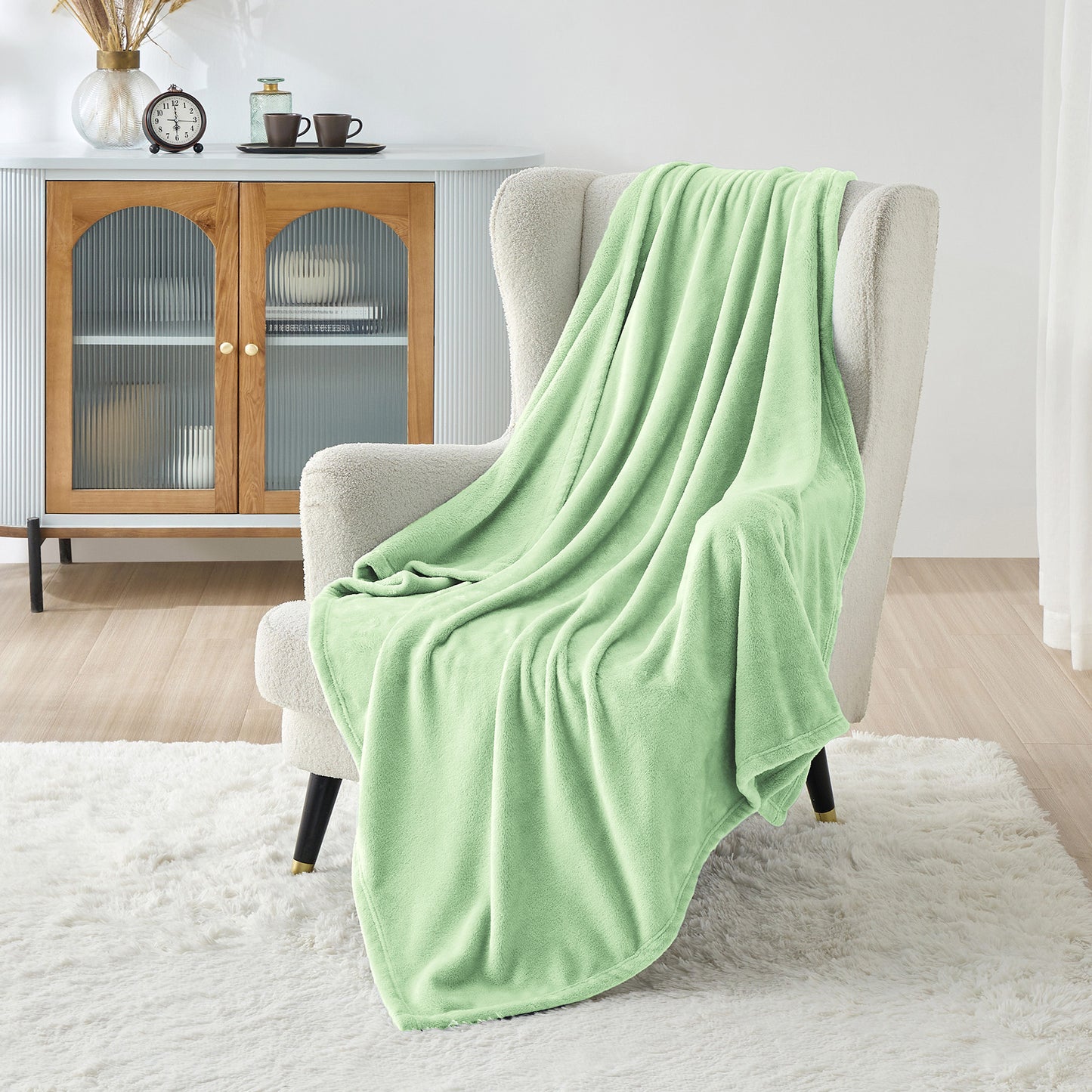 Flannel Fleece Blanket 300gsm-2