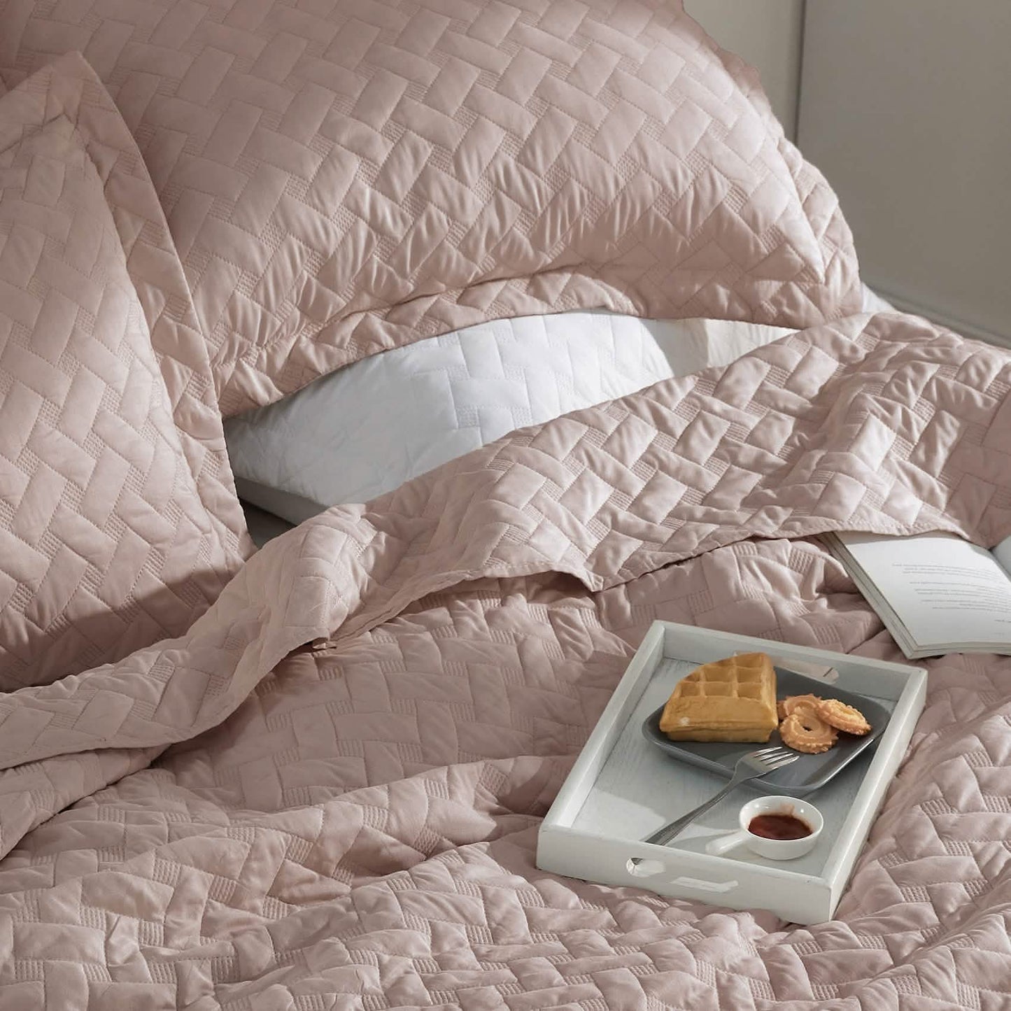 Basket-weave Quilt Set