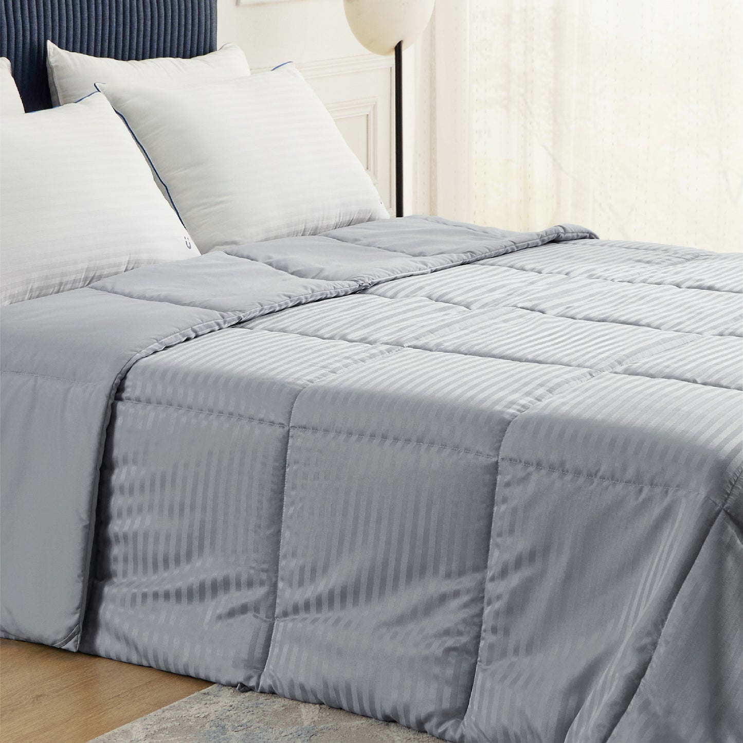 Weightless Comfy Striped Quilt