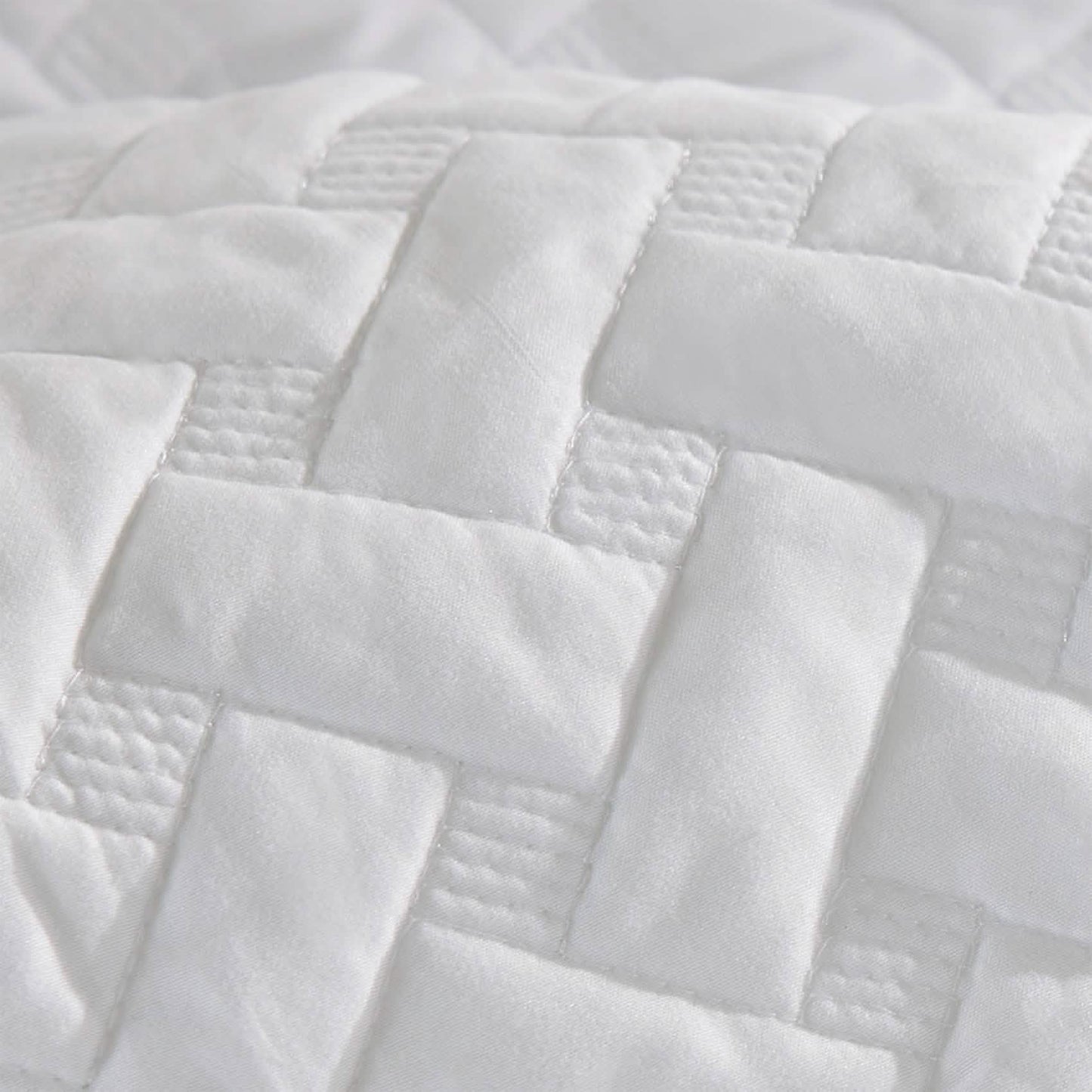 Basket-weave Quilt Set