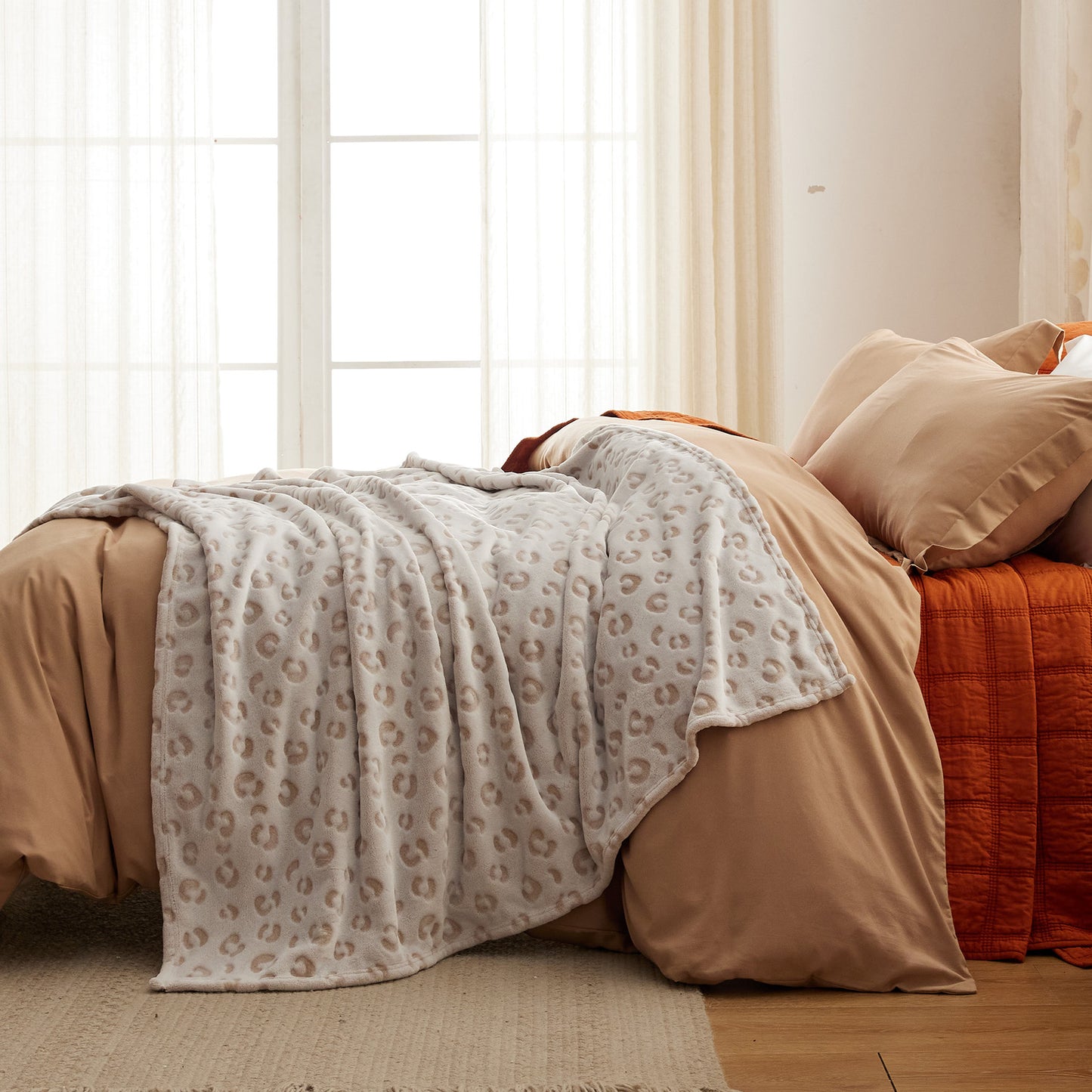 Arch Shaggy Sherpa Fleece Blanket