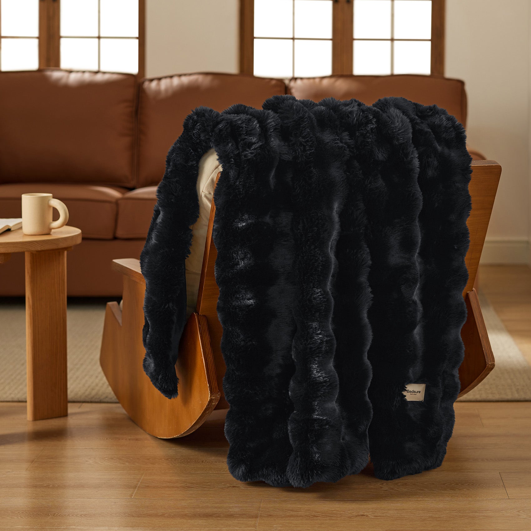 GentleSoft™ Bubble Faux Fur Blanket ( )