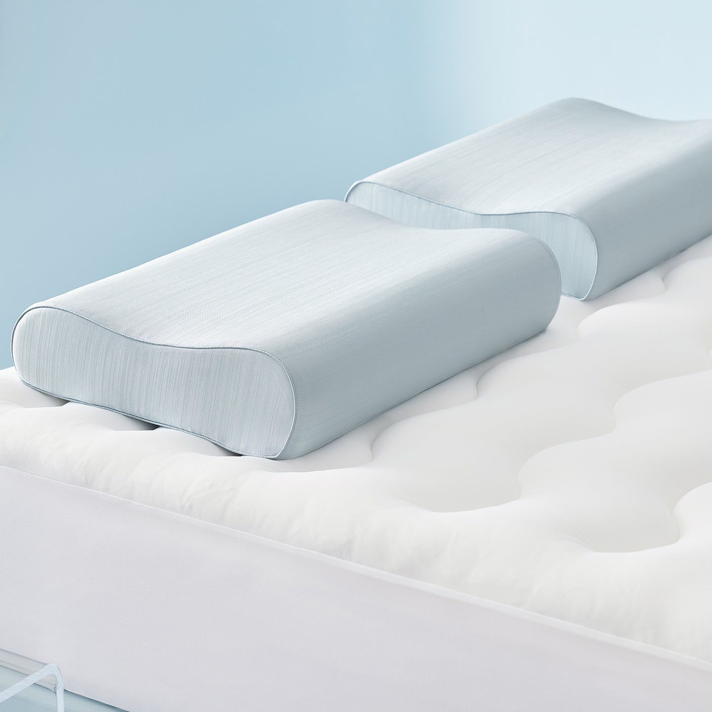 Contoured Cooling Pillow