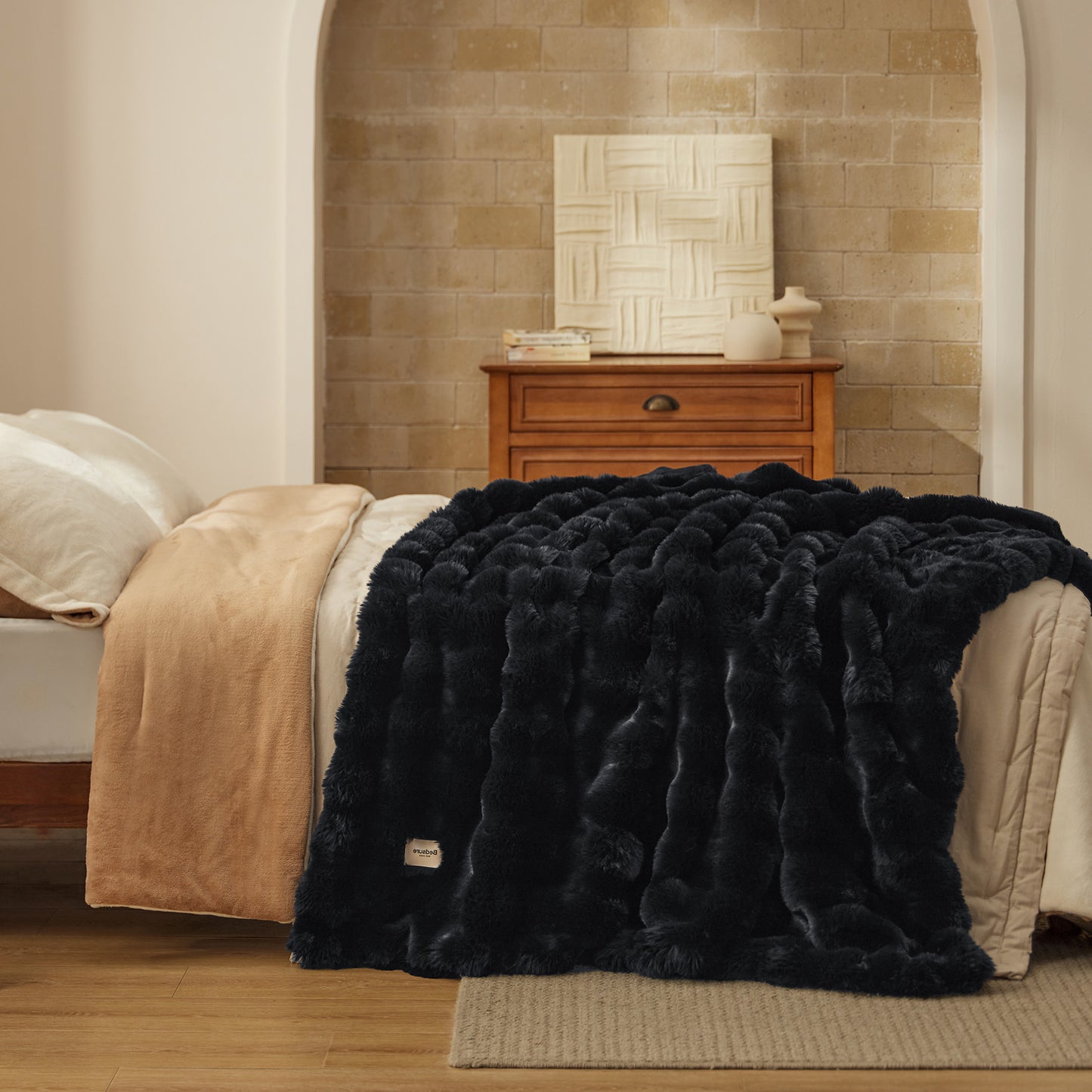 GentleSoft™ Bubble Faux Fur Blanket ( )