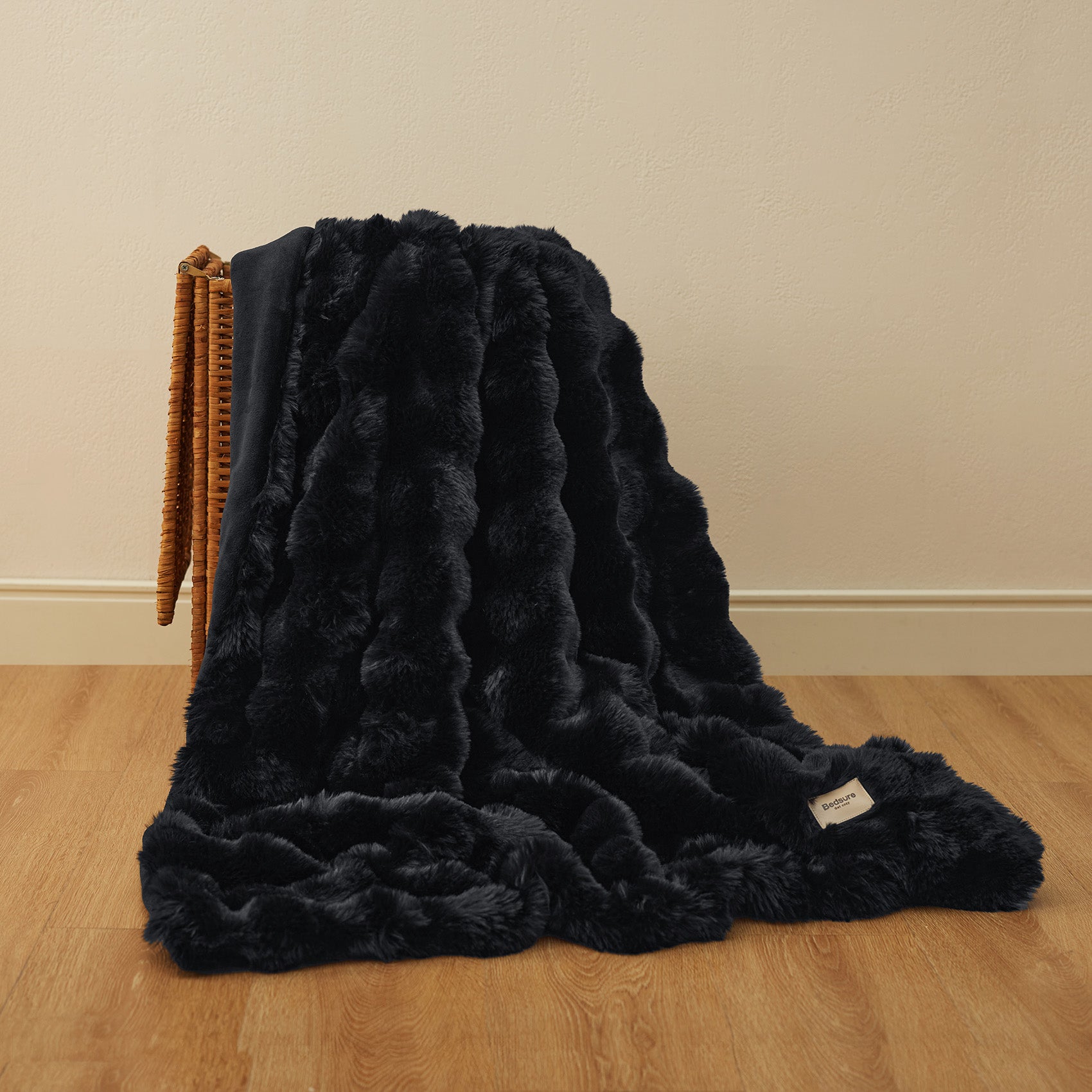 GentleSoft™ Bubble Faux Fur Blanket ( )