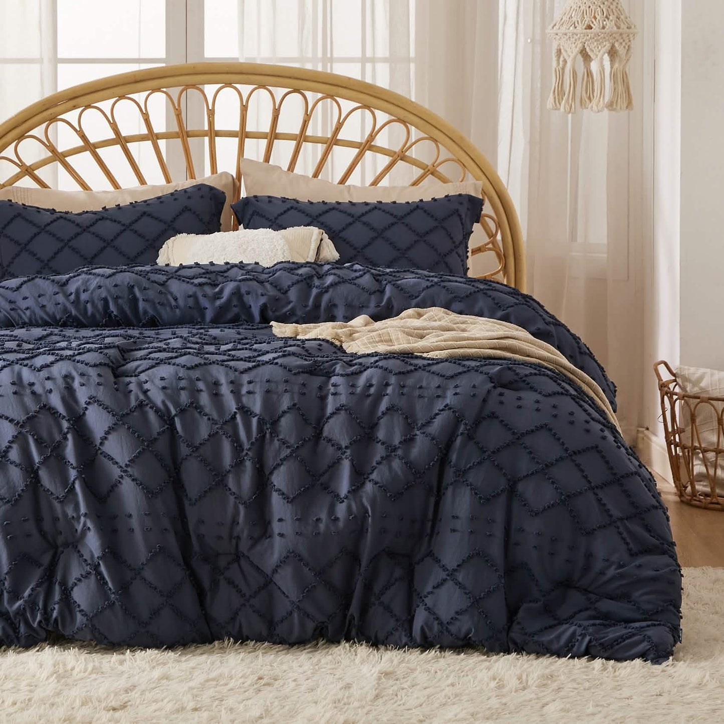 Tufted Embroidery Comforter Set