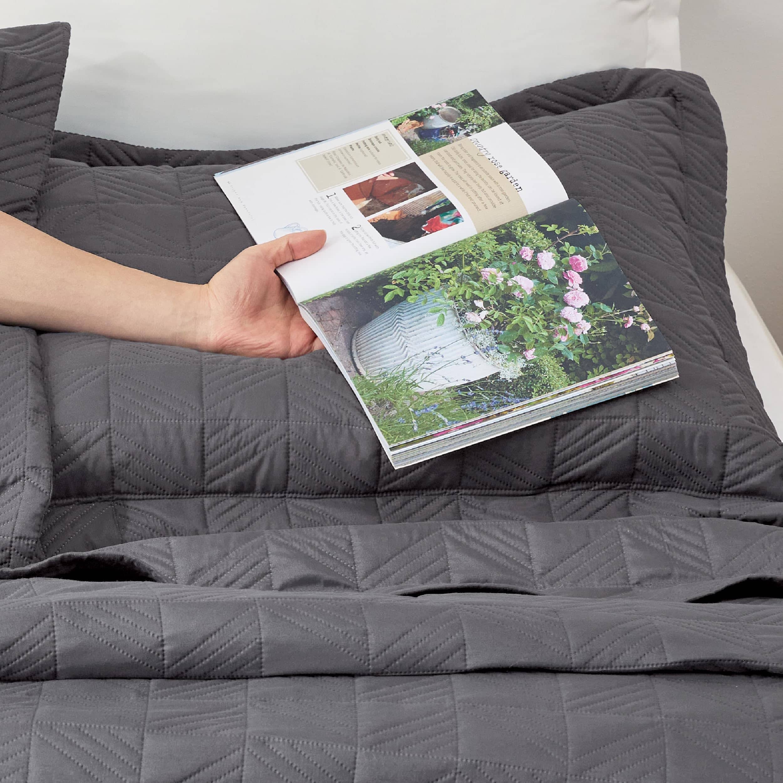 Bedsure Geometric Soft Ultrasonic Quilt Set