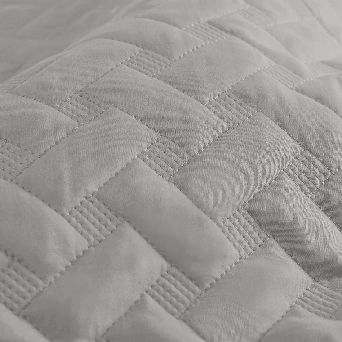 Basket-weave Quilt Set