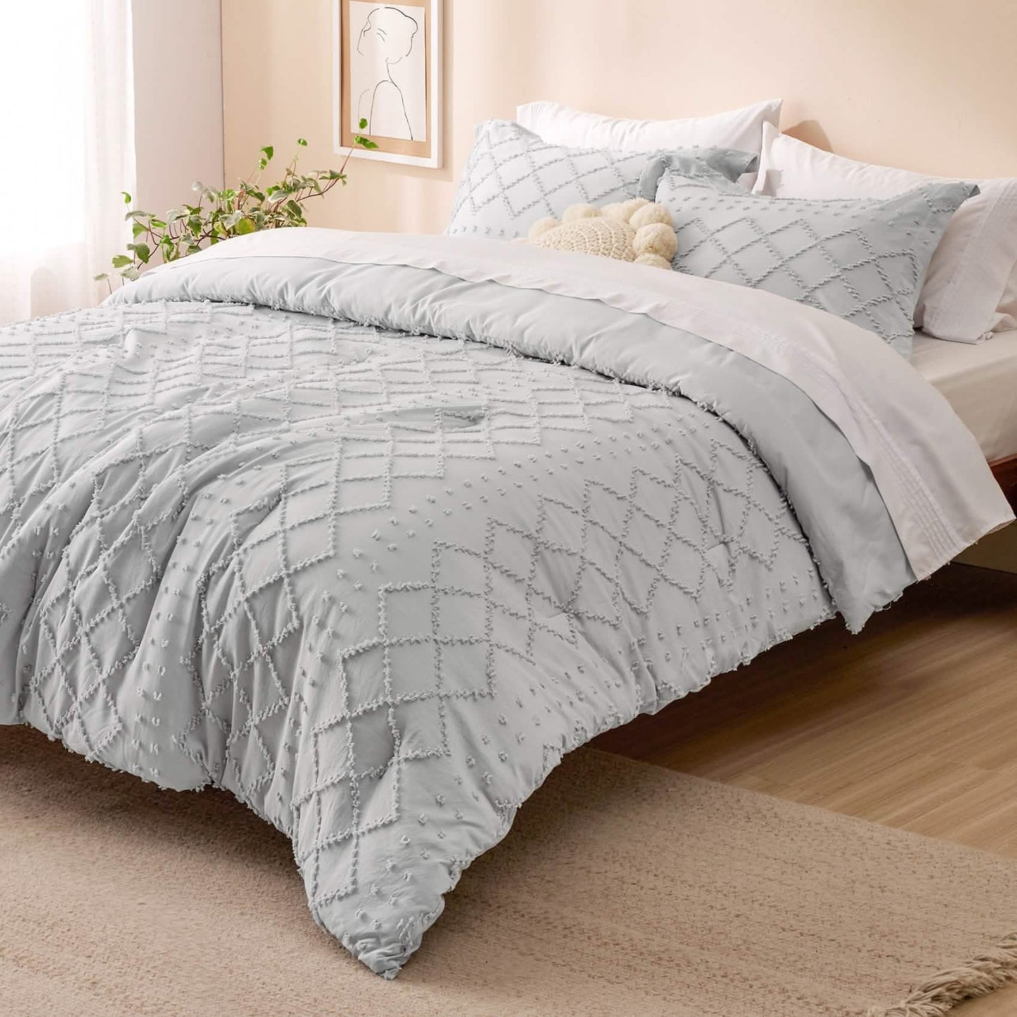 Tufted Embroidery Comforter Set