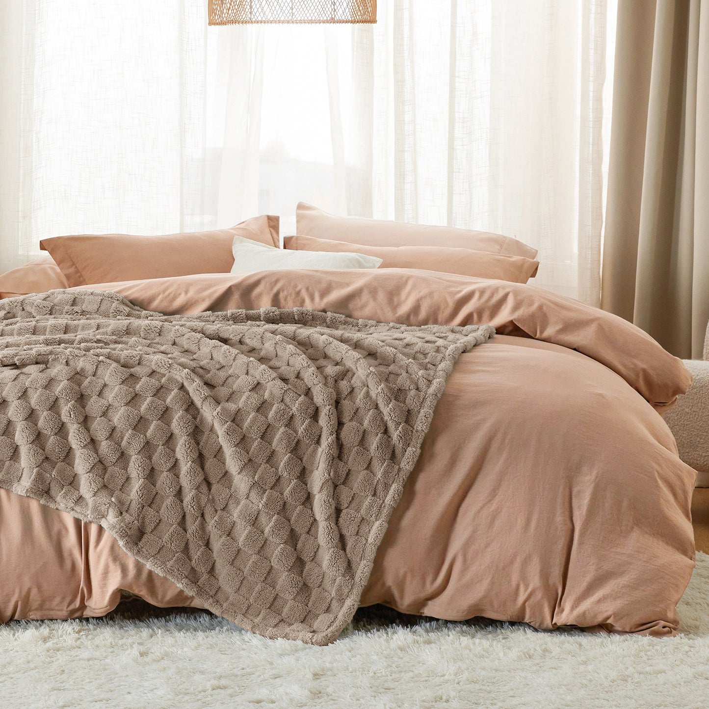 GentleSoft™ Jacquard Shaggy Sherpa Blanket