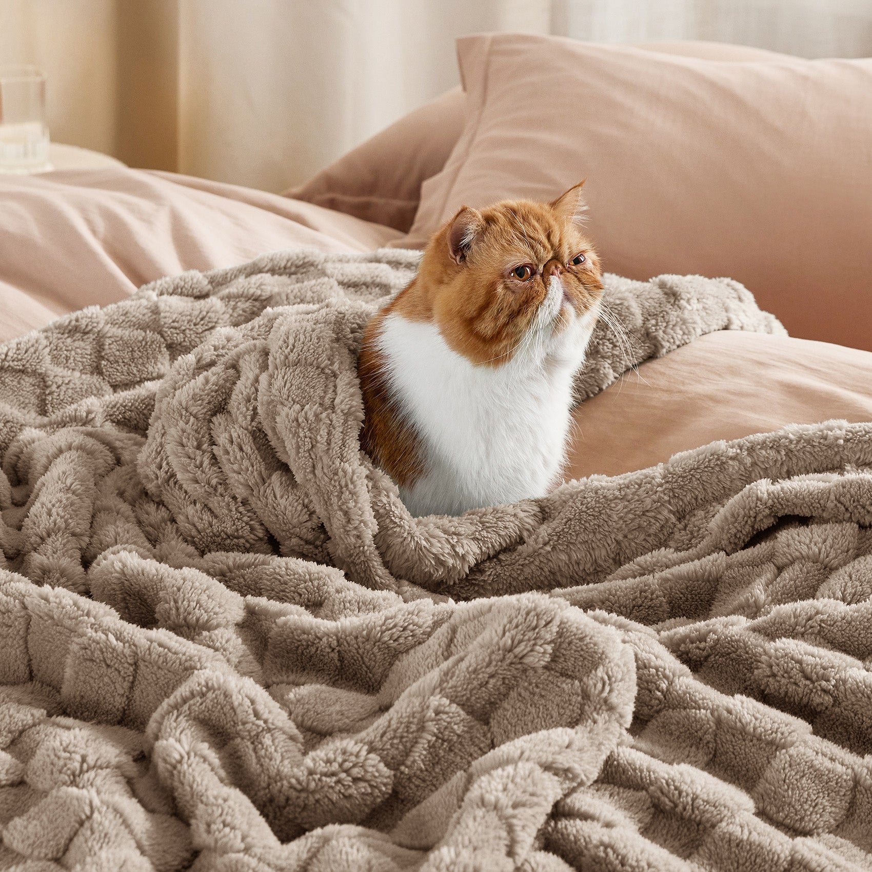 Jacquard Sherpa Blanket | Soft & Cozy Bedding – Bedsure