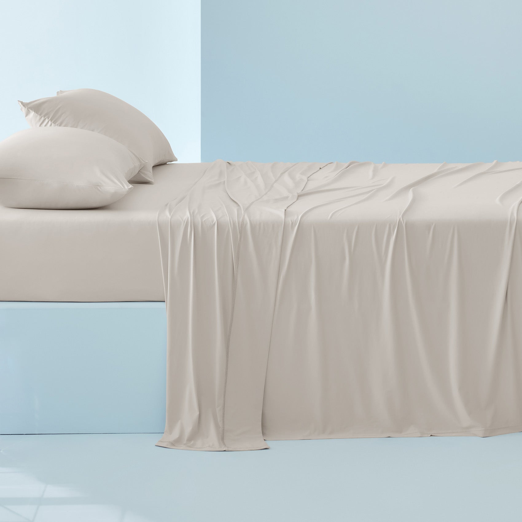 Bedsure 100% Organically Grown Bamboo Viscose Sheets - 18 Inches Deep Pocket Sheets with Elastic Corner, Queen Sheet Set, Ultra-Soft, Silky & Cooling Bedsheets, Oeko-Tex, 4 Pieces, Ivory